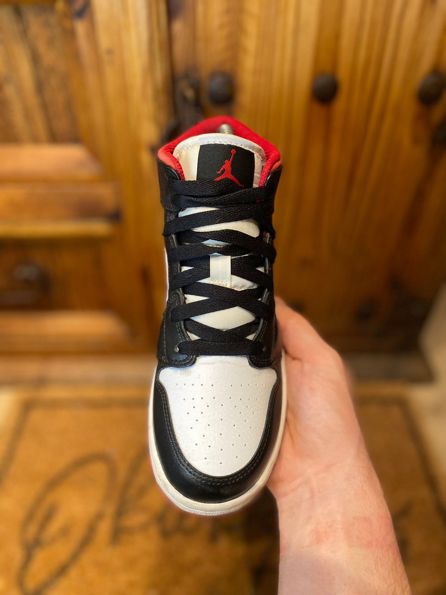 JORDAN 1 MID ‘GYM RED’ - UK 4.5