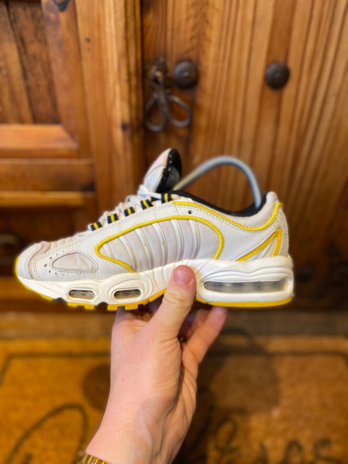 NIKE AIR MAX TAILWIND 4 ‘PLATINUM TINT YELLOW’ - UK 4.5
