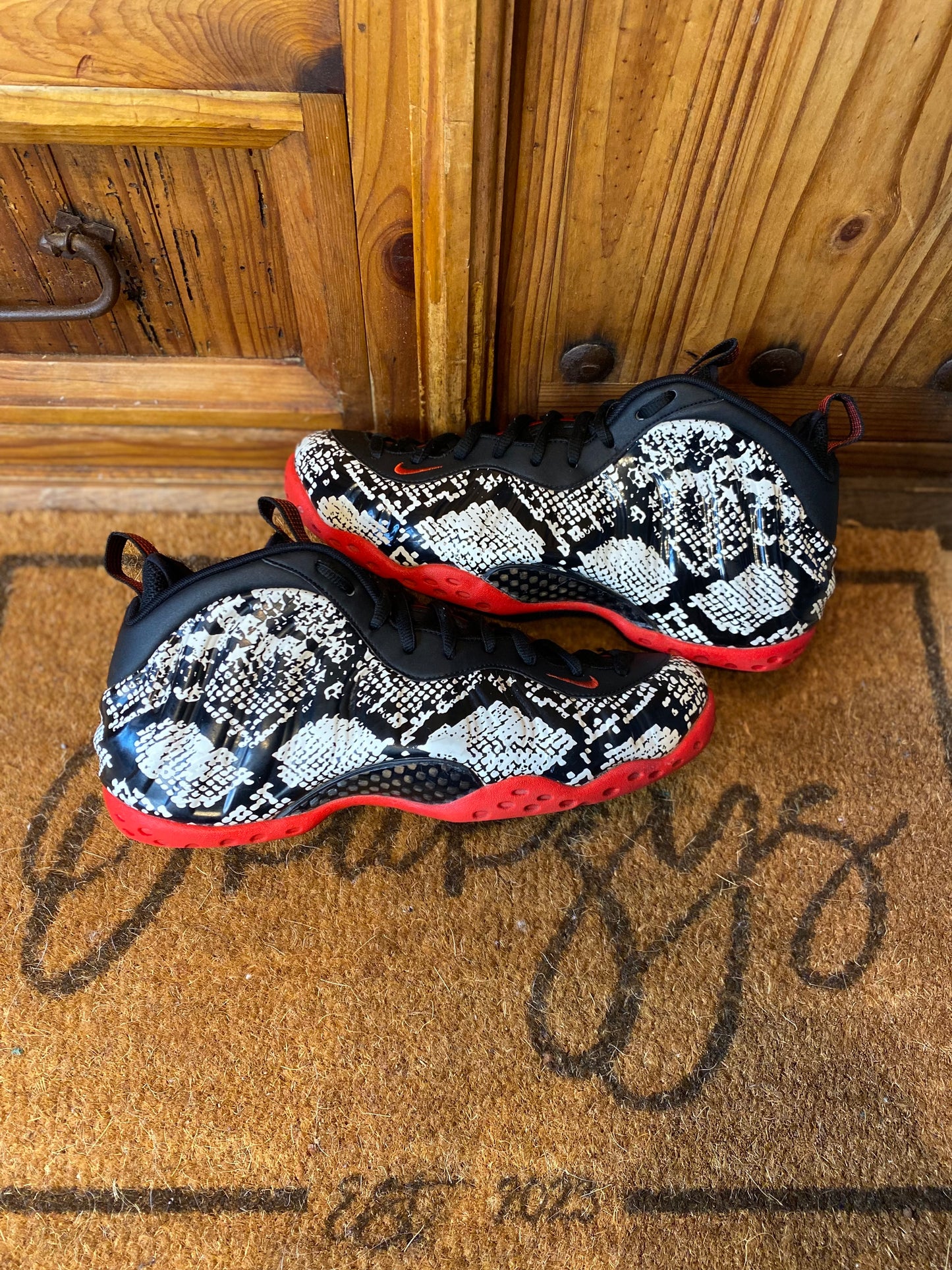 NIKE AIR FOAMPOSITE ‘ALBINO SNAKESKIN’ - UK 9