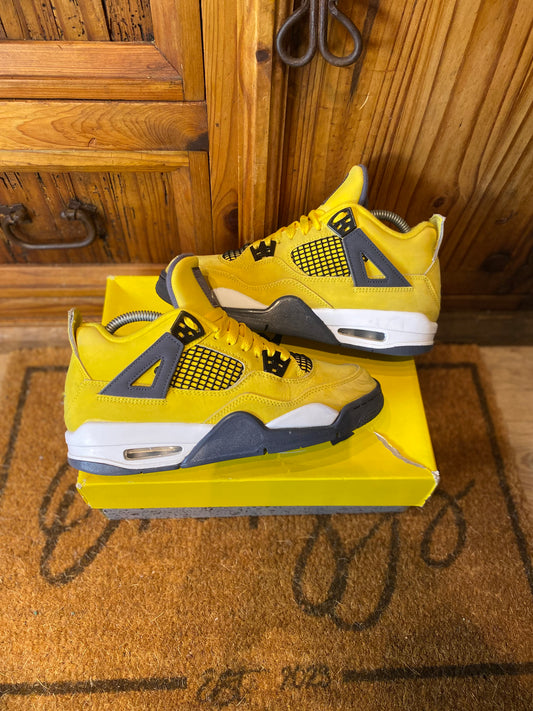 JORDAN 4 ‘LIGHTNING’ - UK 6