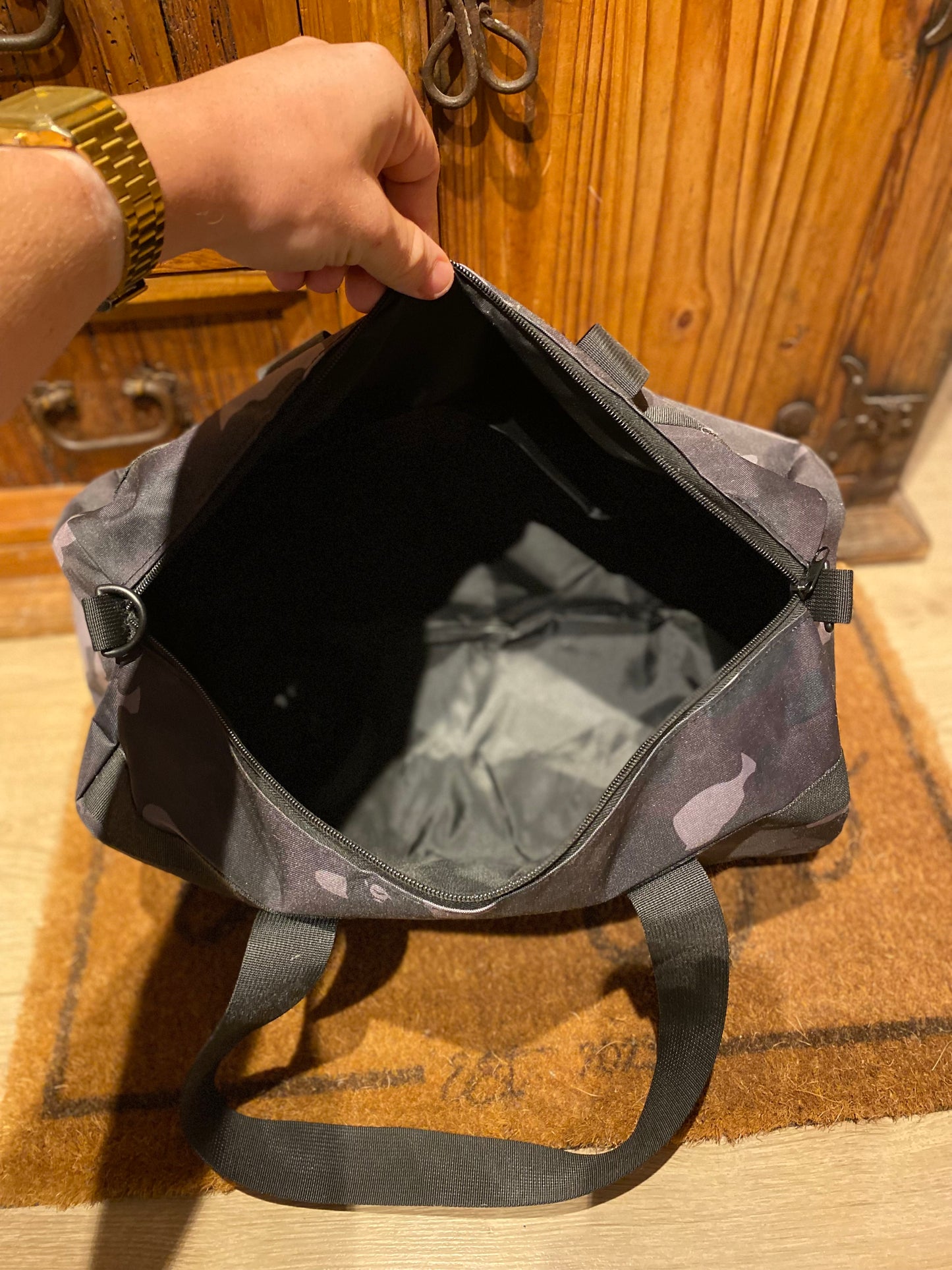 A BATHING APE BAPE BLACK CAMO DUFFLE BAG - NEW