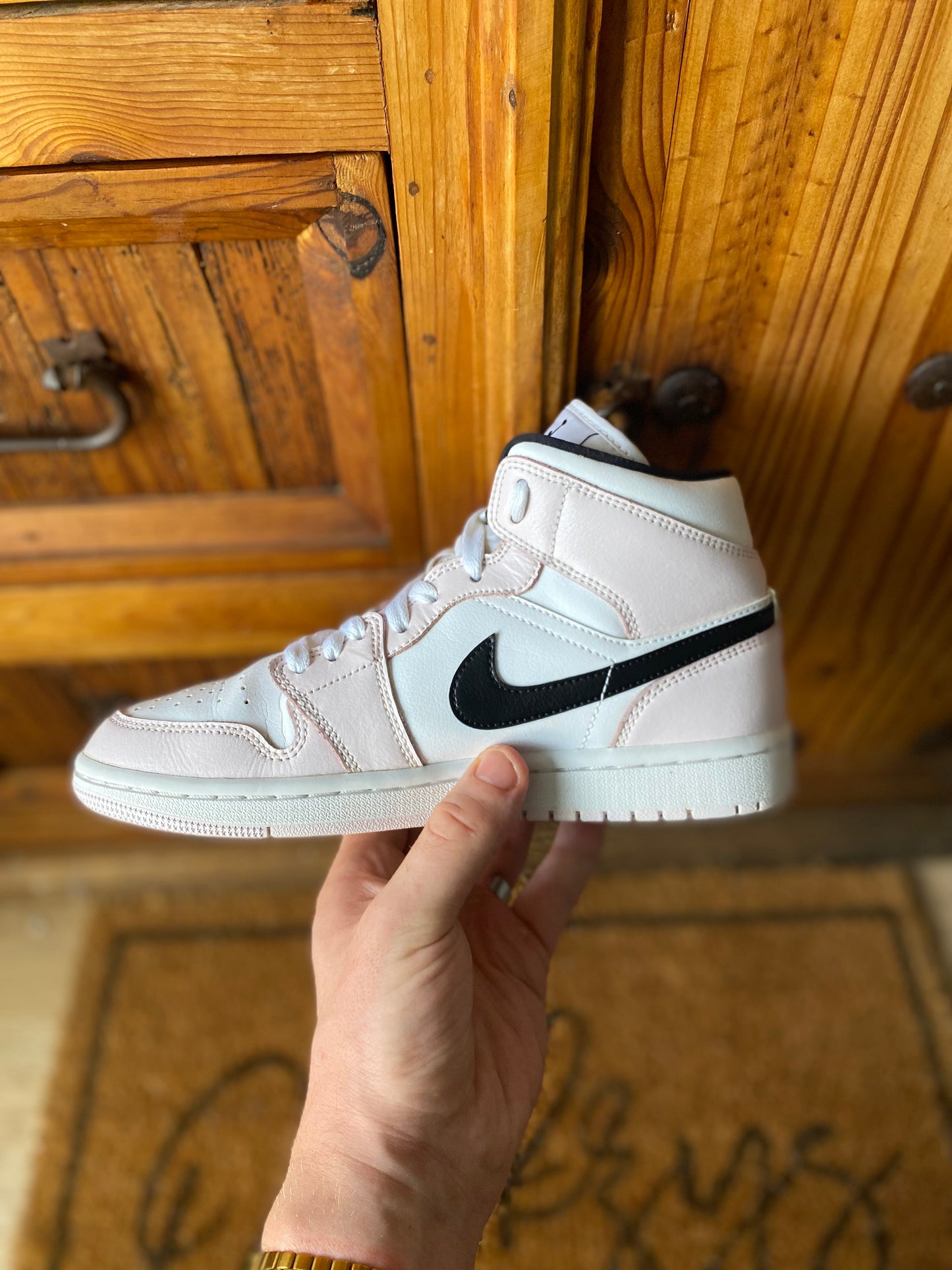 JORDAN 1 MID ‘BARELY ROSE’ - UK 4.5