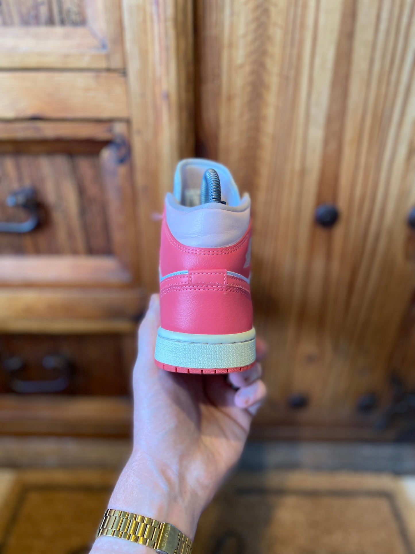 JORDAN 1 MID ‘STRAWBERRIES AND CREAM’ - UK 3