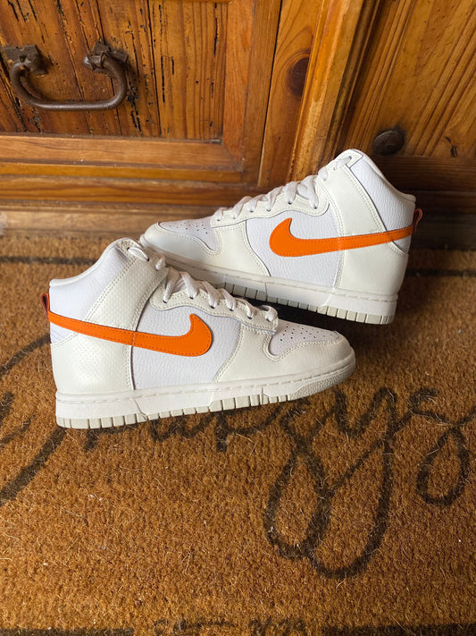 NIKE DUNK HIGH ‘WHITE MAGMA ORANGE’ - UK 4