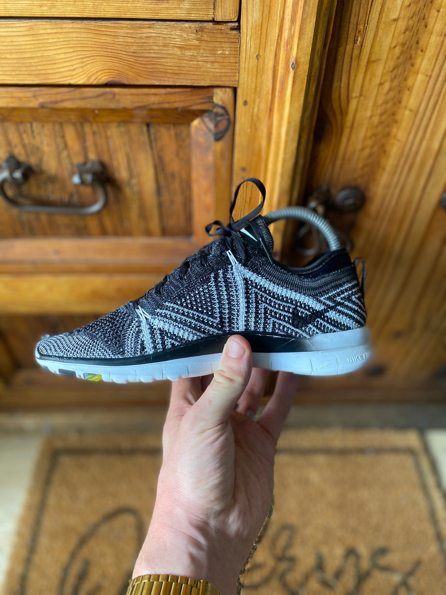 NIKE FREE TR 5 FLYKNIT ‘OREO’ - UK 4