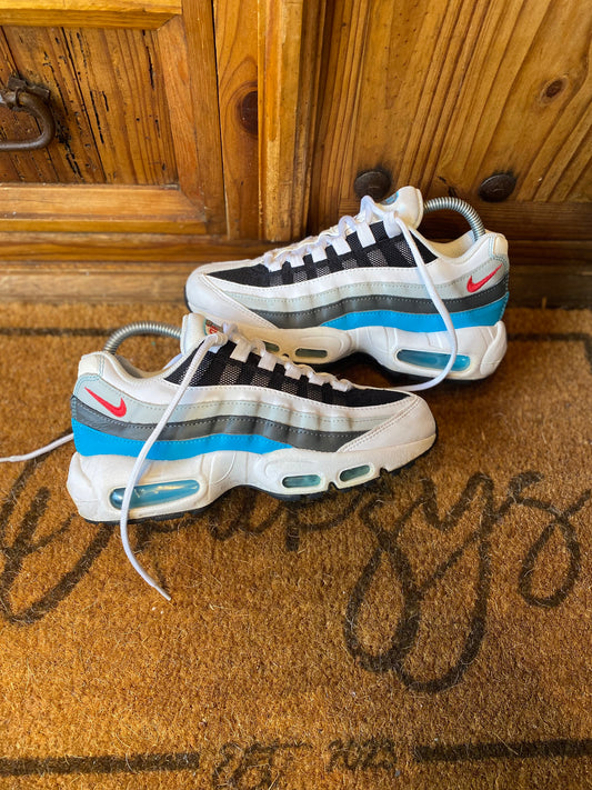 NIKE AIR MAX 95 ‘WHITE CHLORINE BLUE’ - UK 5.5