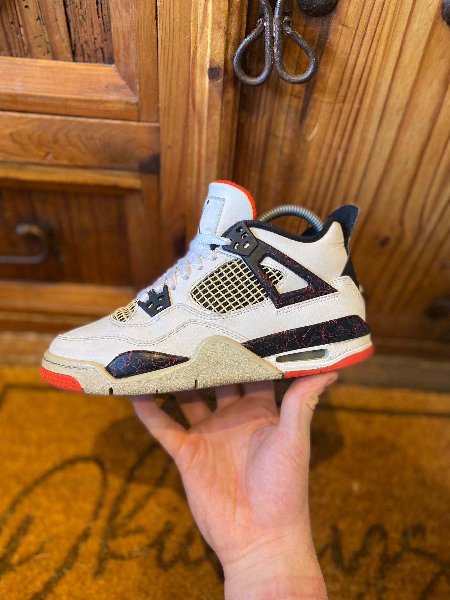 JORDAN 4 ‘FLIGHT NOSTALGIA’ - UK 4.5
