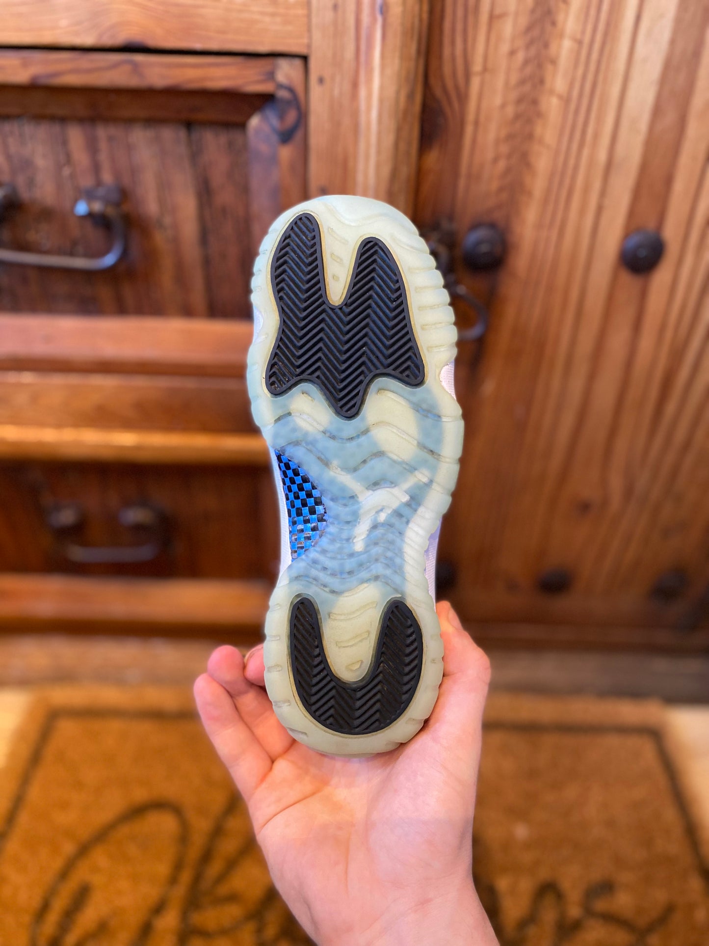 JORDAN 11 LOW ‘LEGEND BLUE’ - UK 5