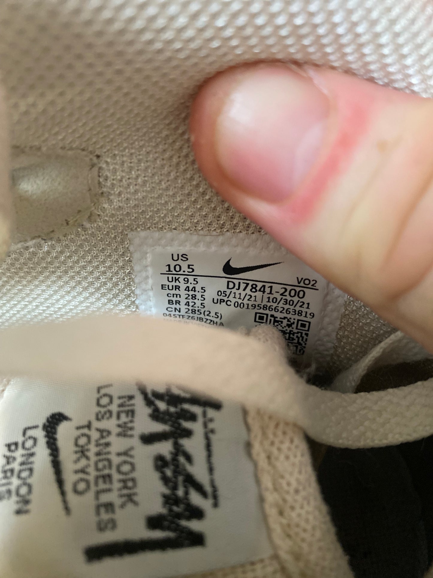 NIKE X STÜSSY AIR FORCE 1 MID ‘FOSSIL’ - UK 9.5