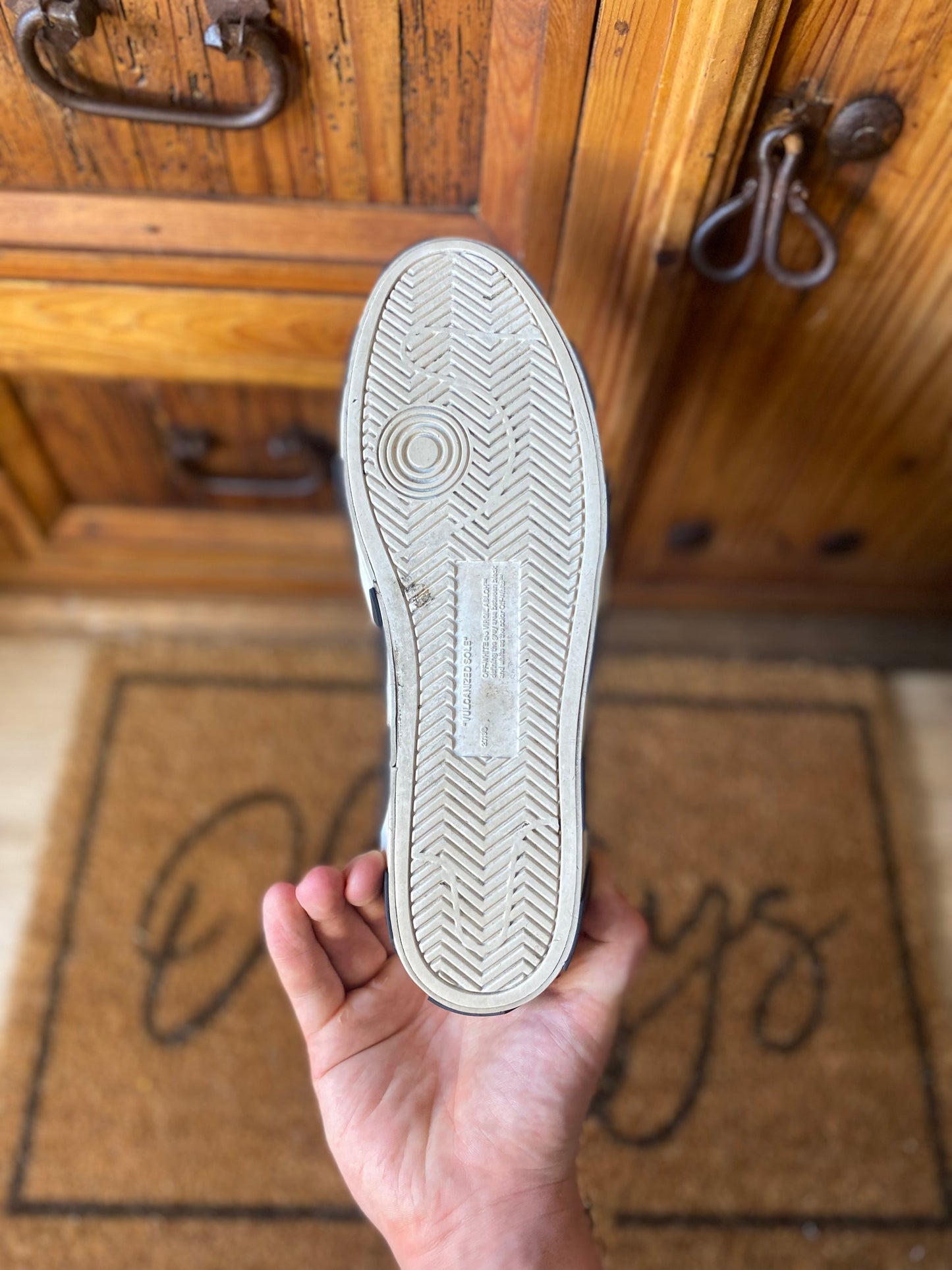 OFF WHITE VULCANISED ‘ARROWS PATCH WHITE’ - UK 7