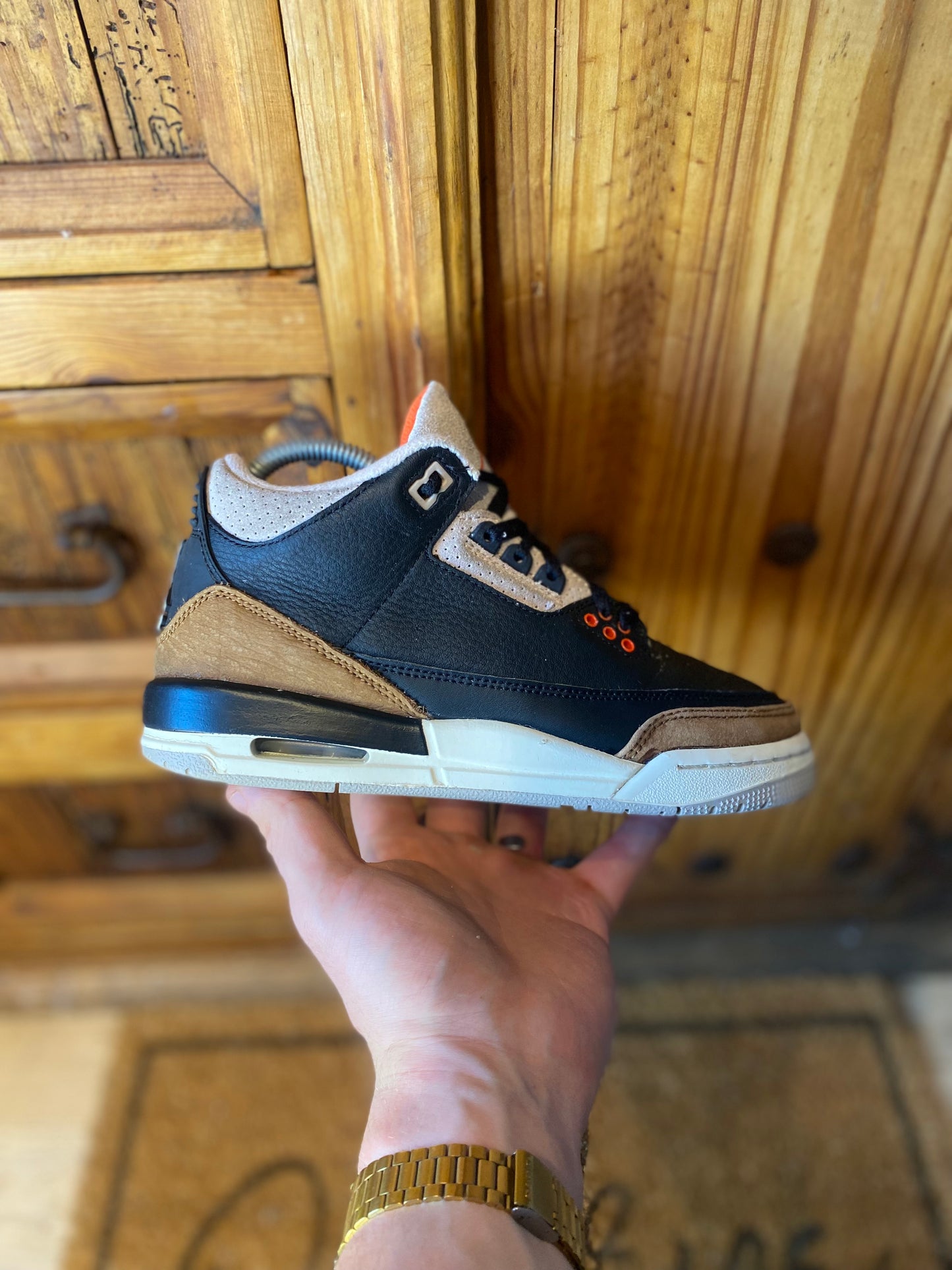 JORDAN 3 ‘DESERT ELEPHANT’ - UK 4.5