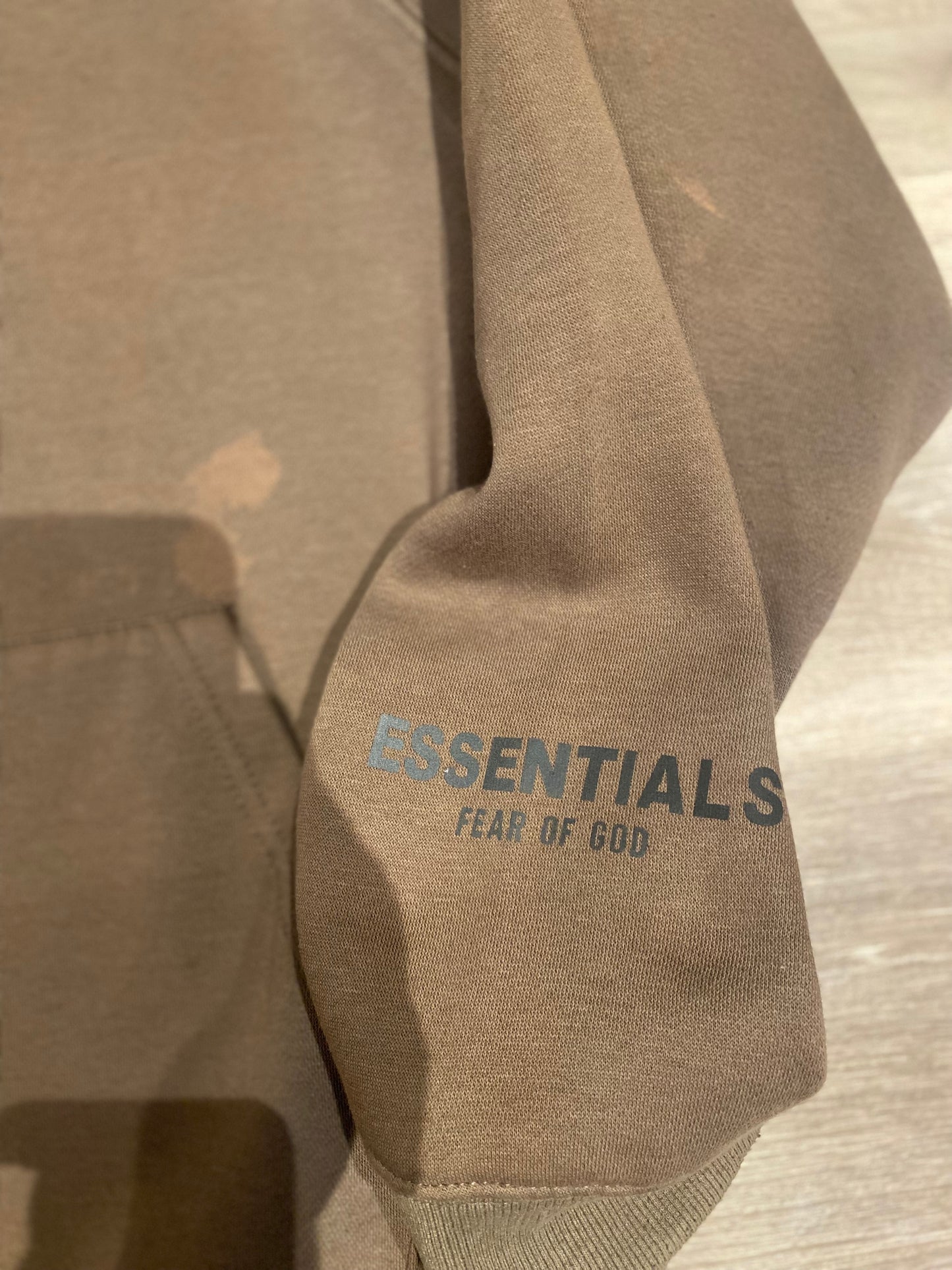 ESSENTIALS ZIP UP HOODIE - M
