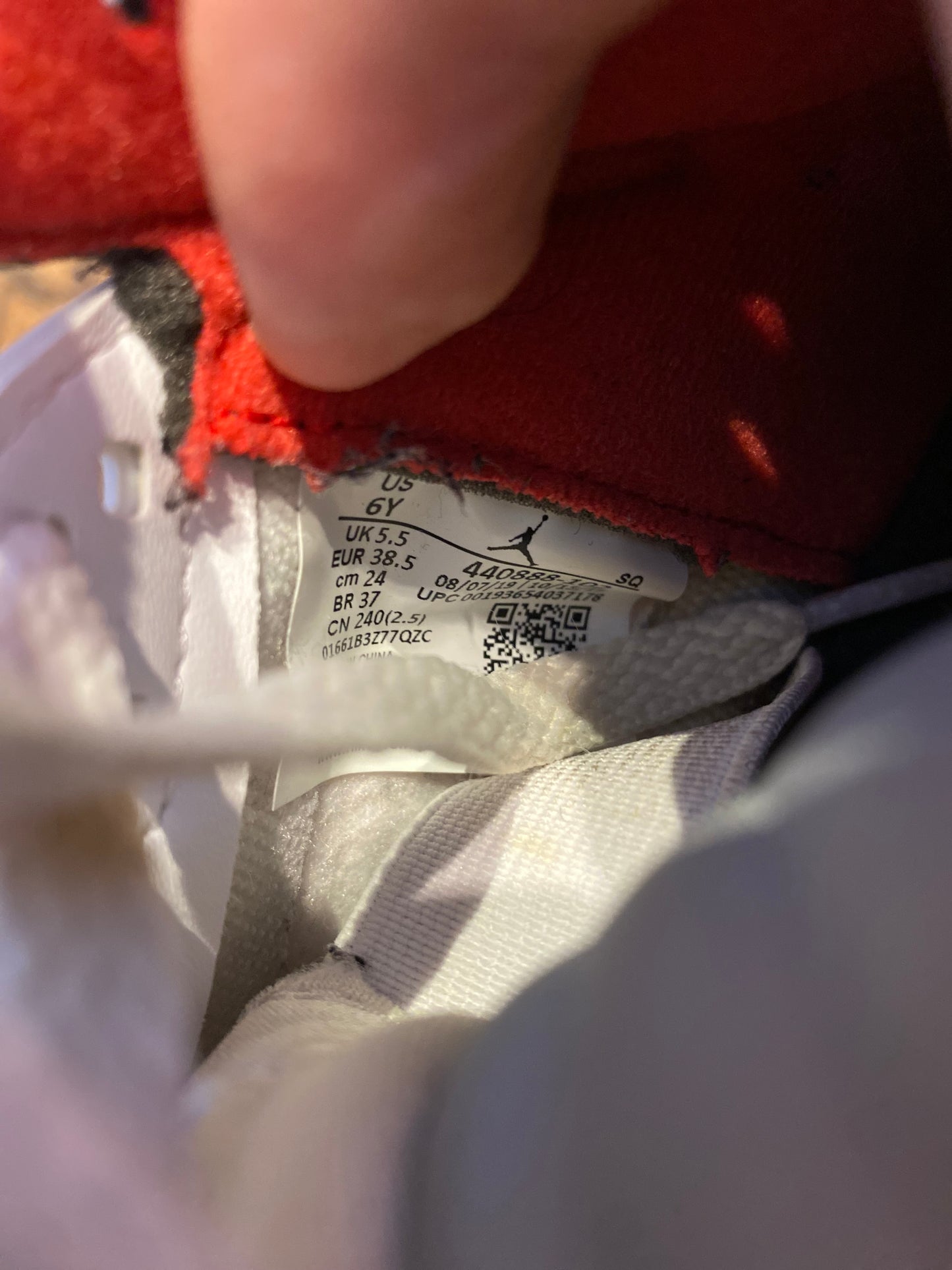 JORDAN 5 ‘FIRE RED SILVER TONGUE’ - UK 5.5