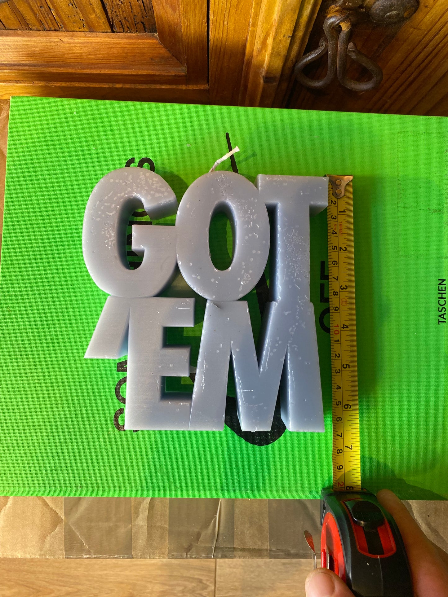 GOT EM’ SNEAKER CANDLE *scented* - #0014