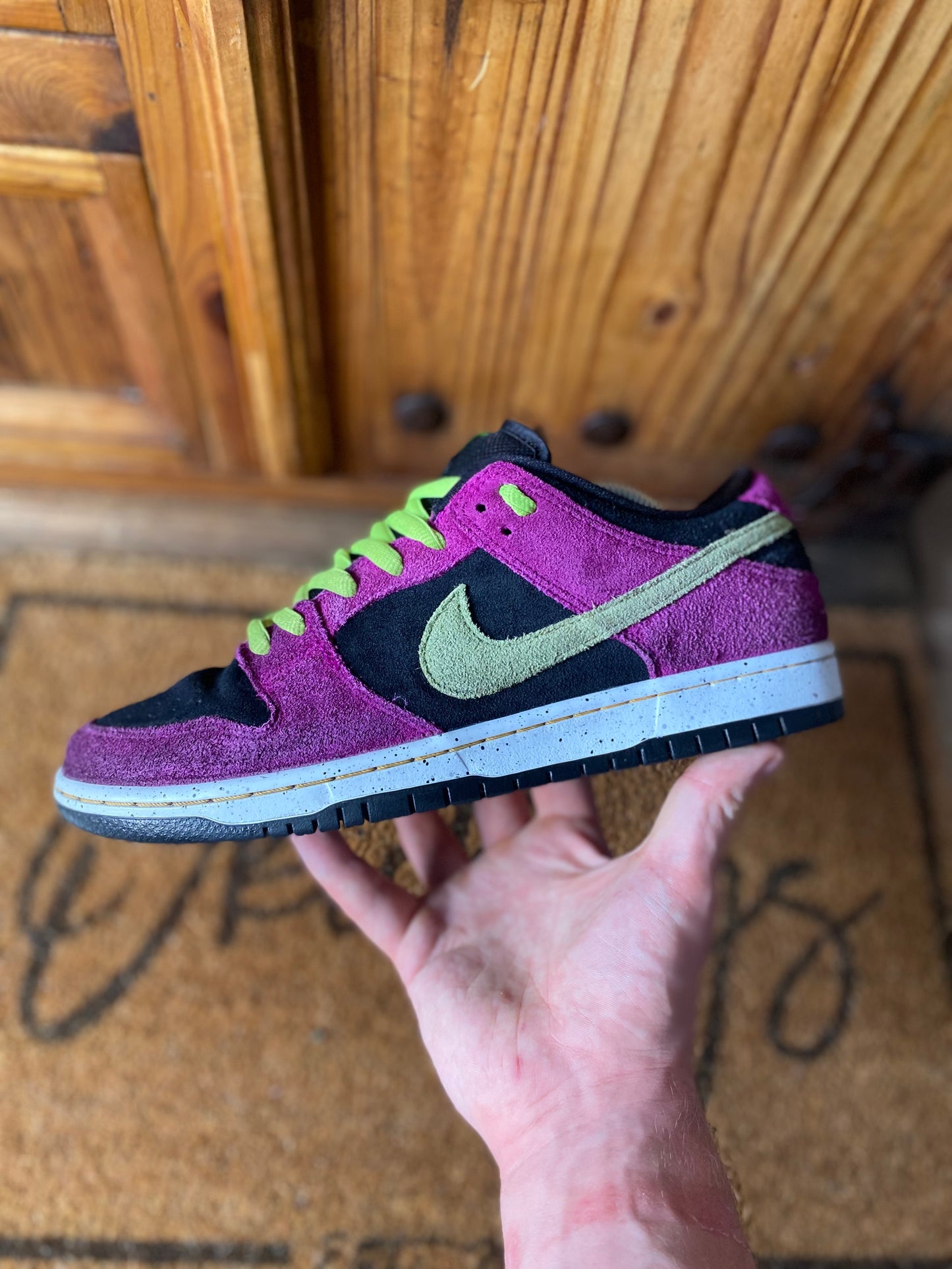 NIKE SB DUNK LOW ACG TERRA ‘RED PLUM’ - UK 8.5