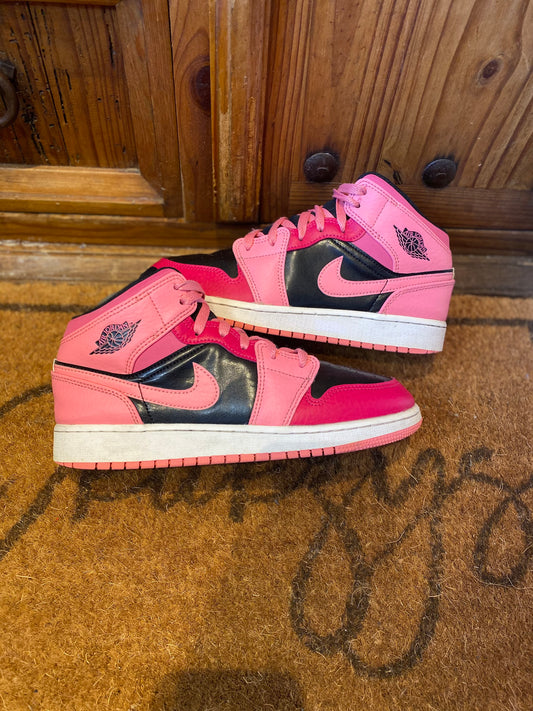 JORDAN 1 MID ‘CORAL CHALK’ - UK 5.5
