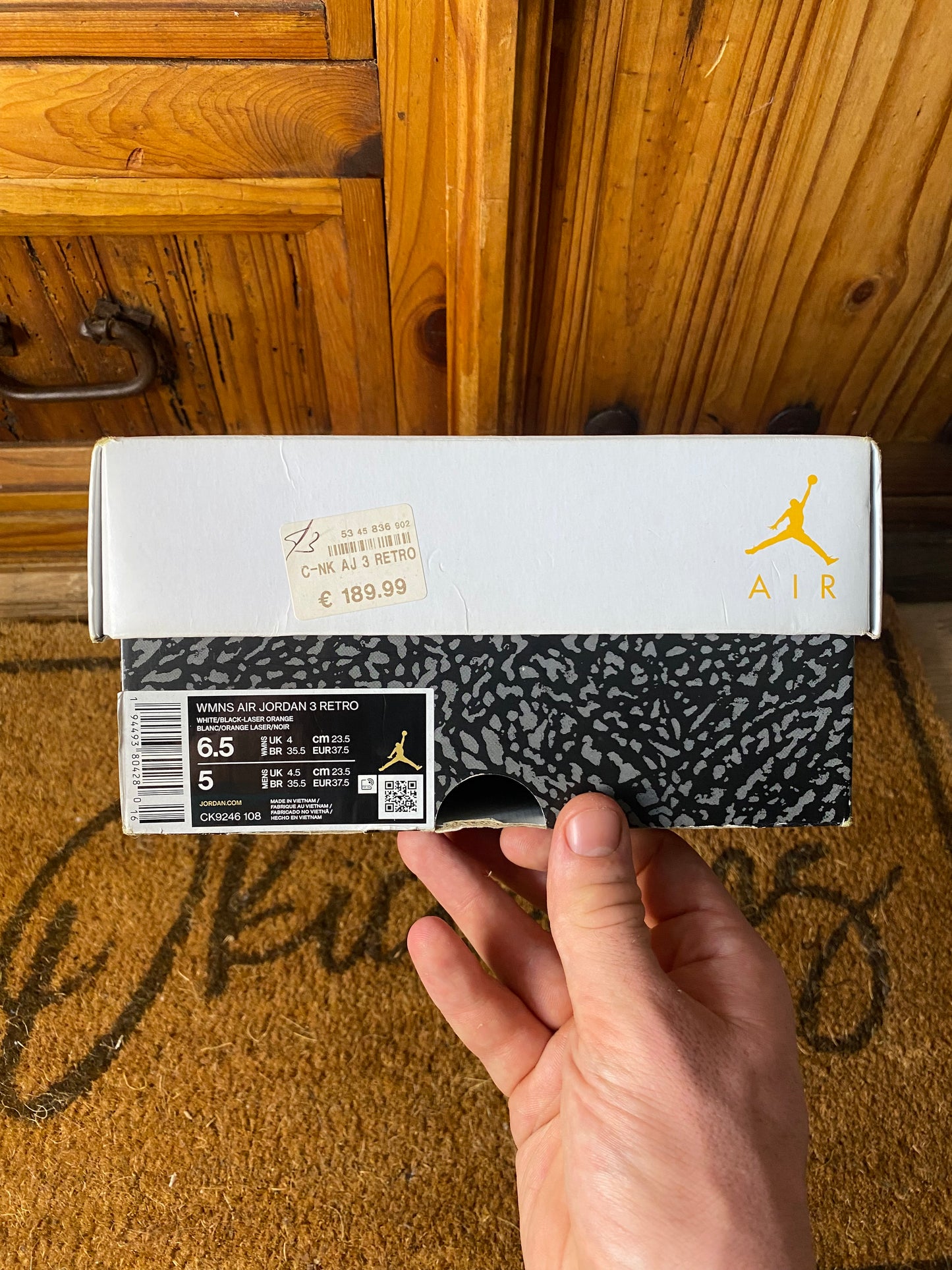 JORDAN 3 ‘LASER ORANGE’ - UK 4