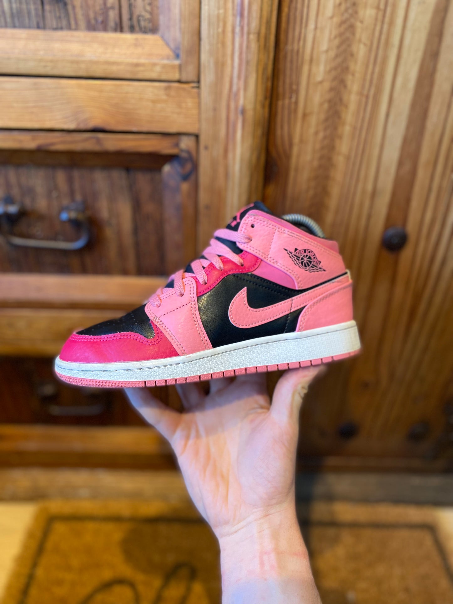 JORDAN 1 MID ‘CORAL CHALK’ - UK 4