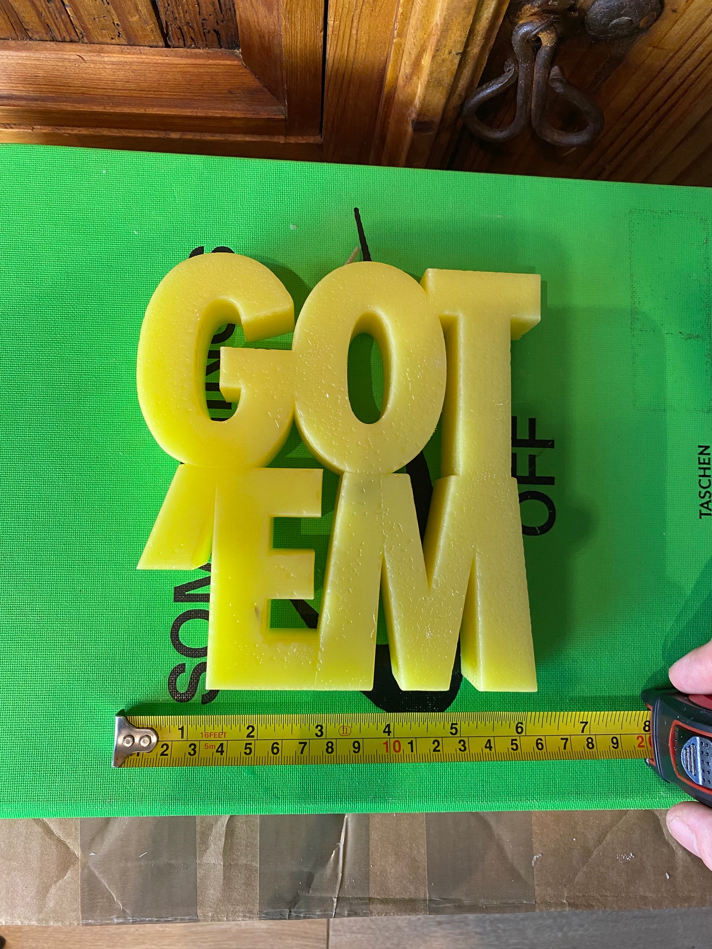 GOT EM’ SNEAKER CANDLE *scented* - #0020