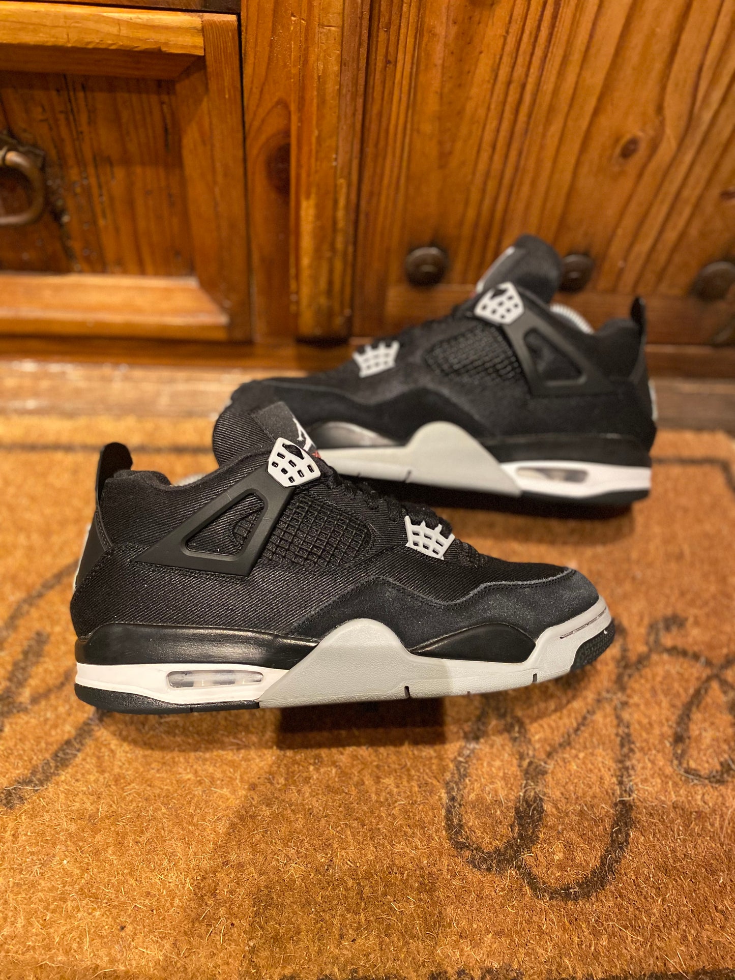 JORDAN 4 ‘BLACK CANVAS’ - UK 8