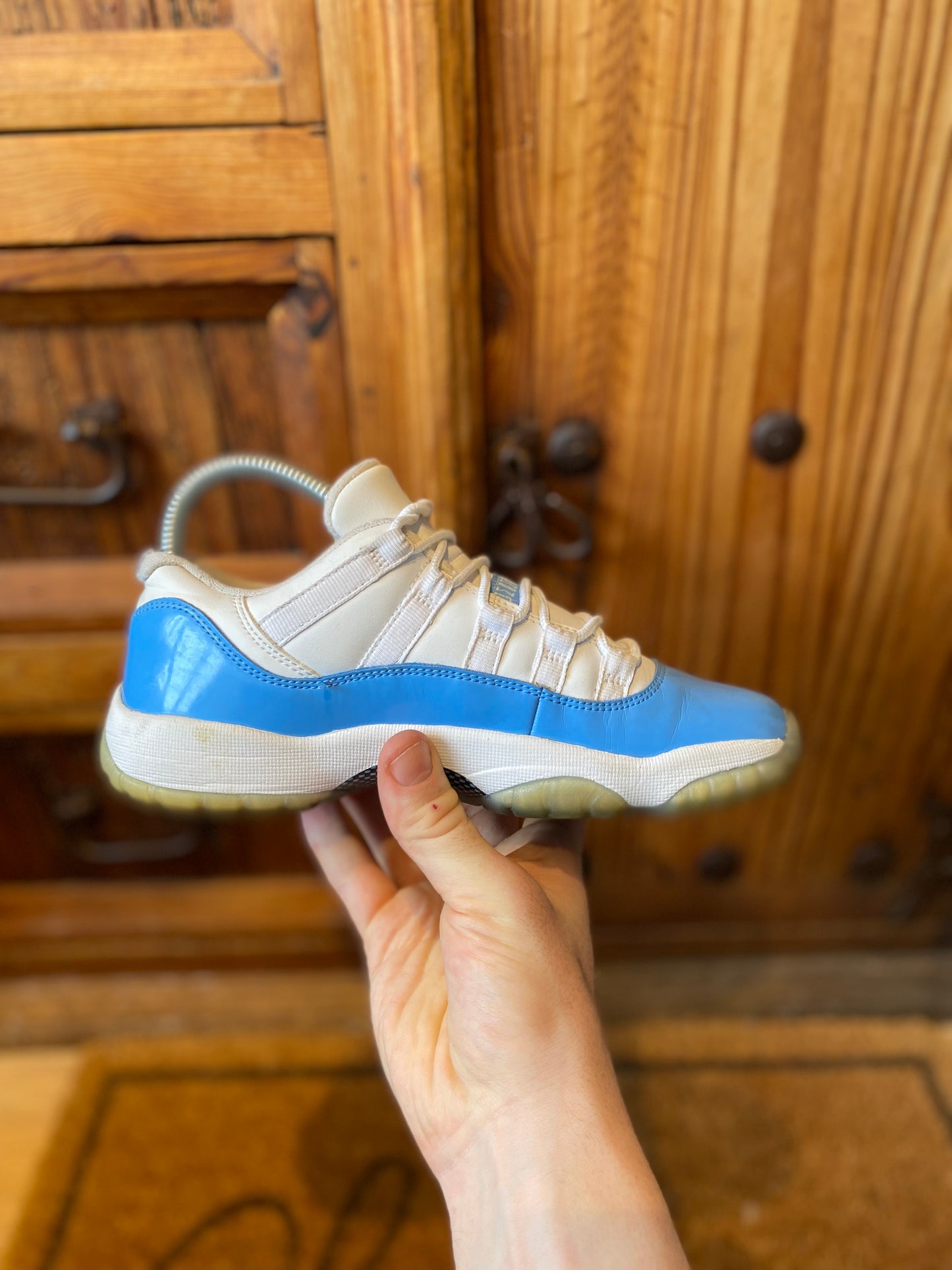 JORDAN 11 LOW ‘UNIVERSITY BLUE’ - UK 4