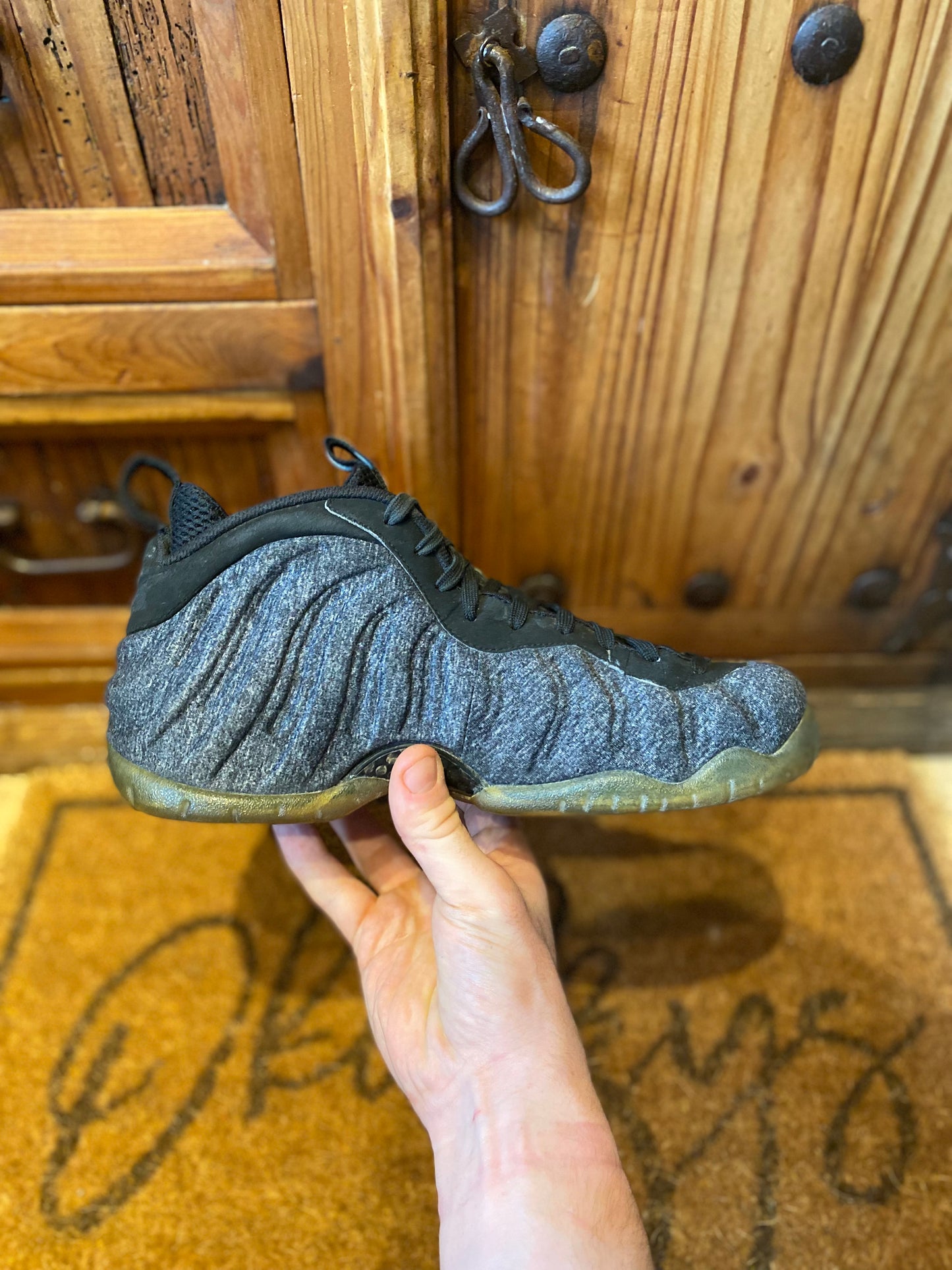NIKE AIR FOAMPOSITE PRO ‘WOOL FLEECE’ - UK 8