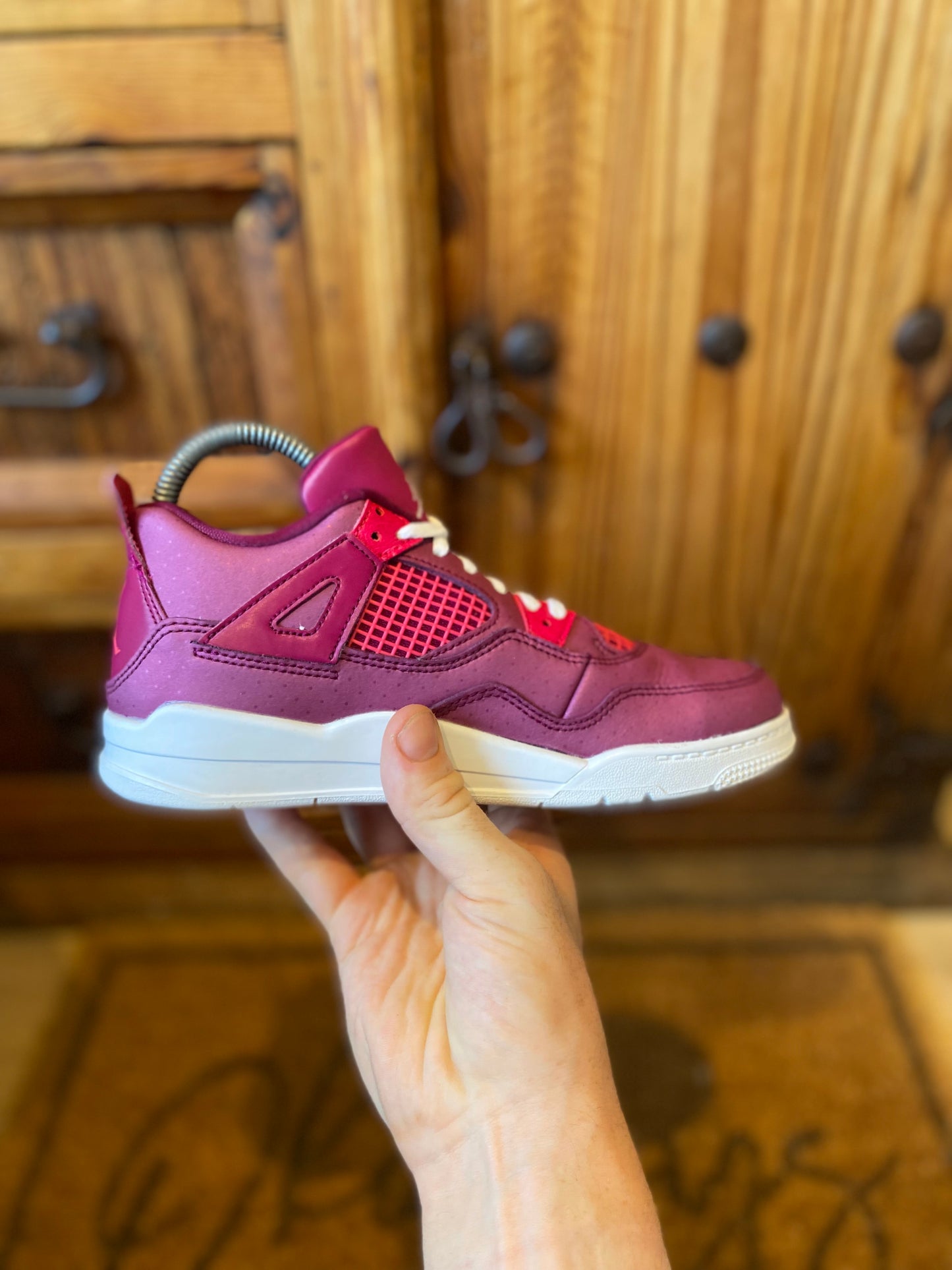JORDAN 4 ‘VALENTINES DAY’ - UK 2.5 PS