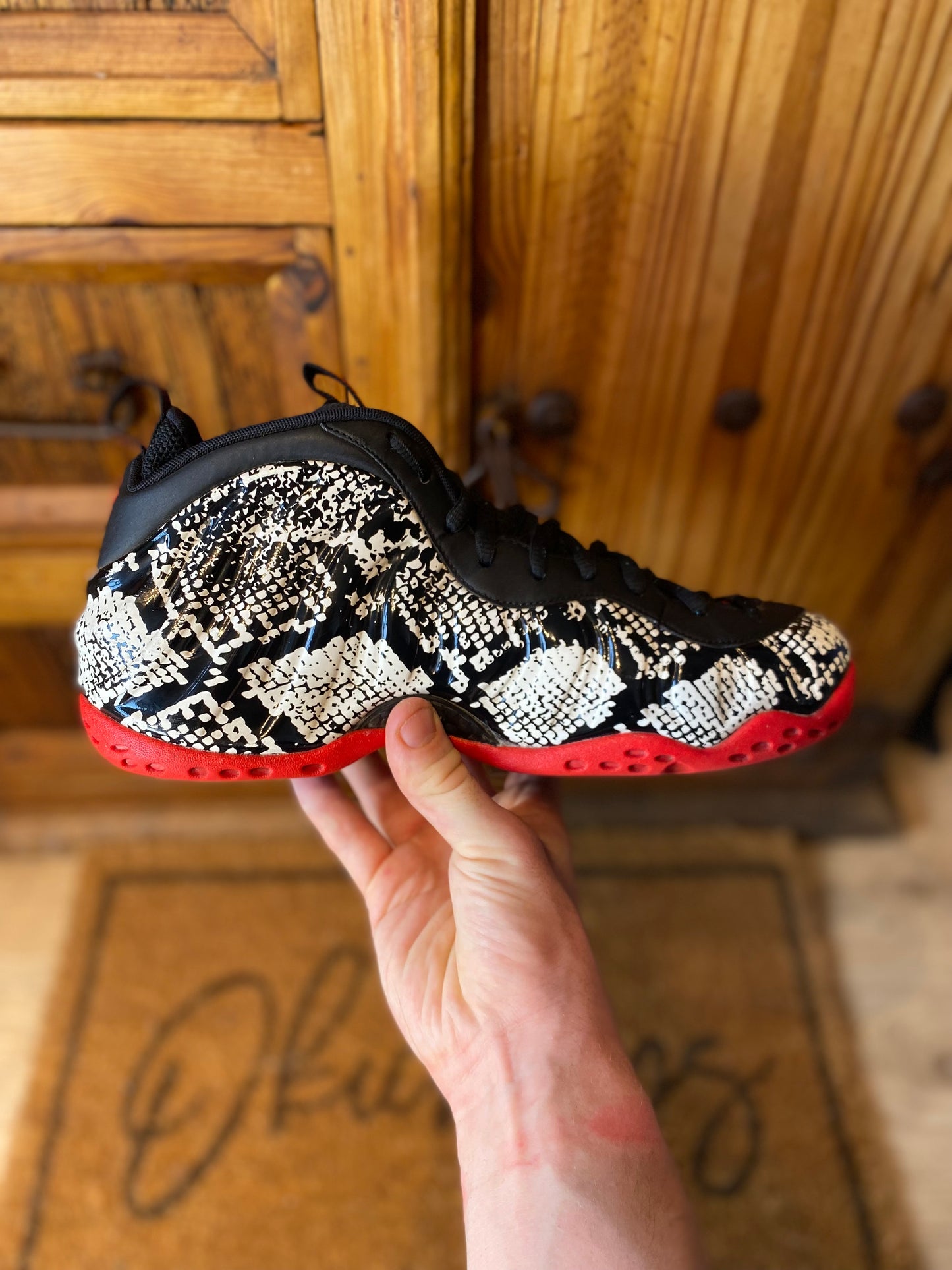 NIKE AIR FOAMPOSITE ‘ALBINO SNAKESKIN’ - UK 9