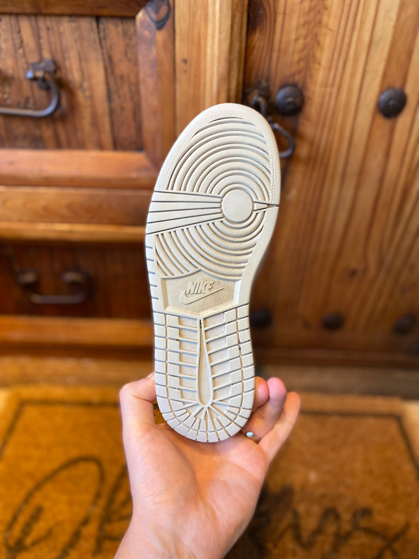 JORDAN 1 LOW ‘NEUTRAL GREY’ - UK 5