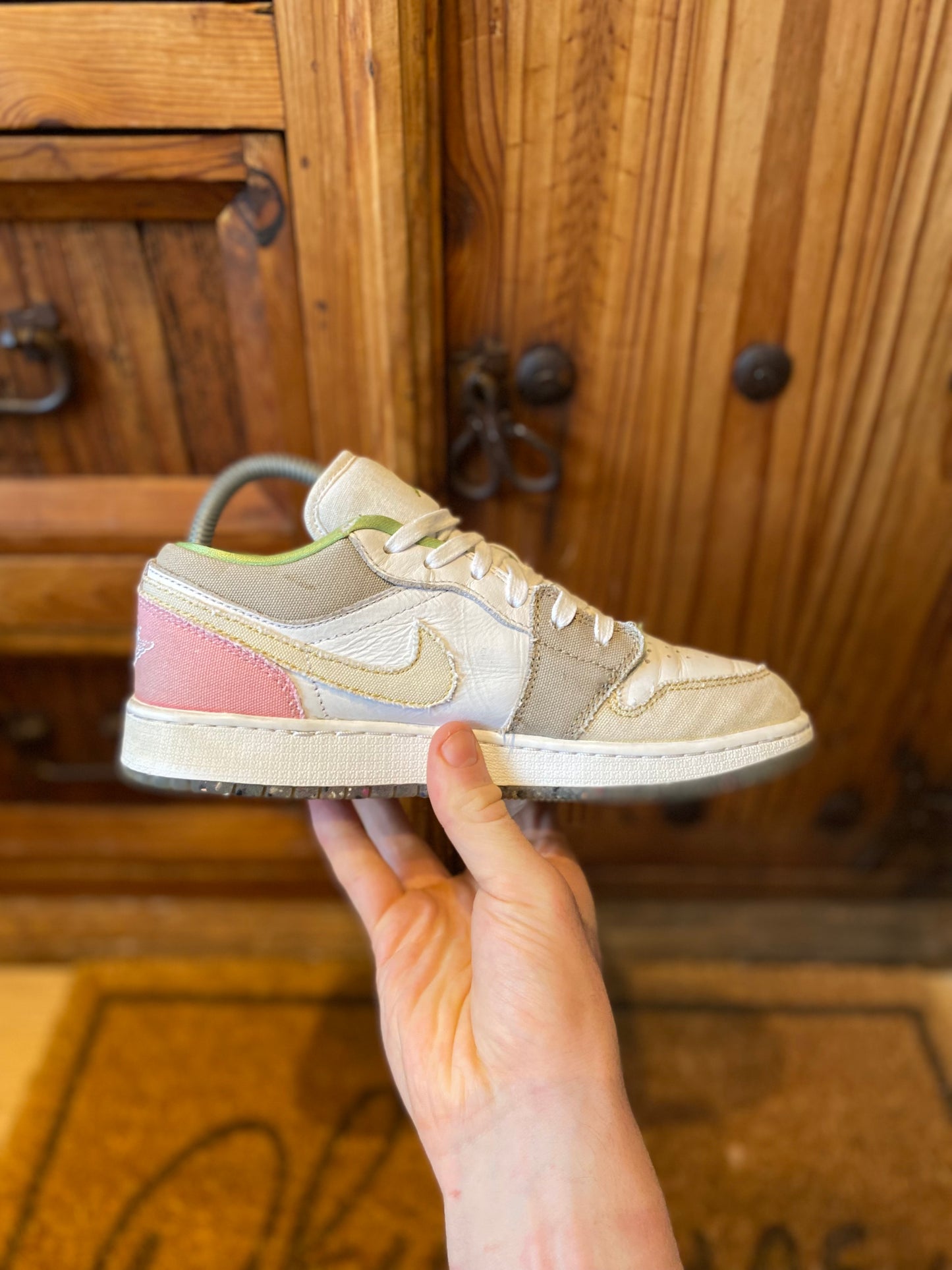 JORDAN 1 LOW ‘PASTEL GRIND VIVID GREEN’ - UK 5.5
