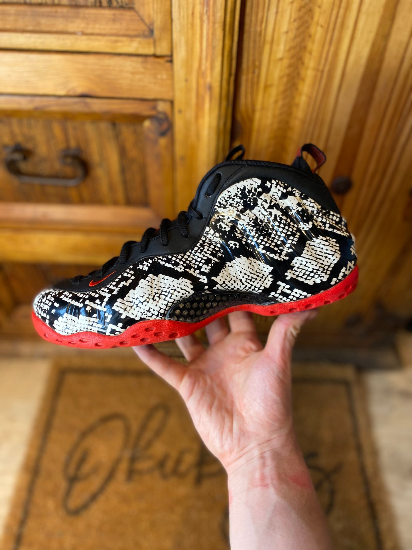 NIKE AIR FOAMPOSITE ‘ALBINO SNAKESKIN’ - UK 9