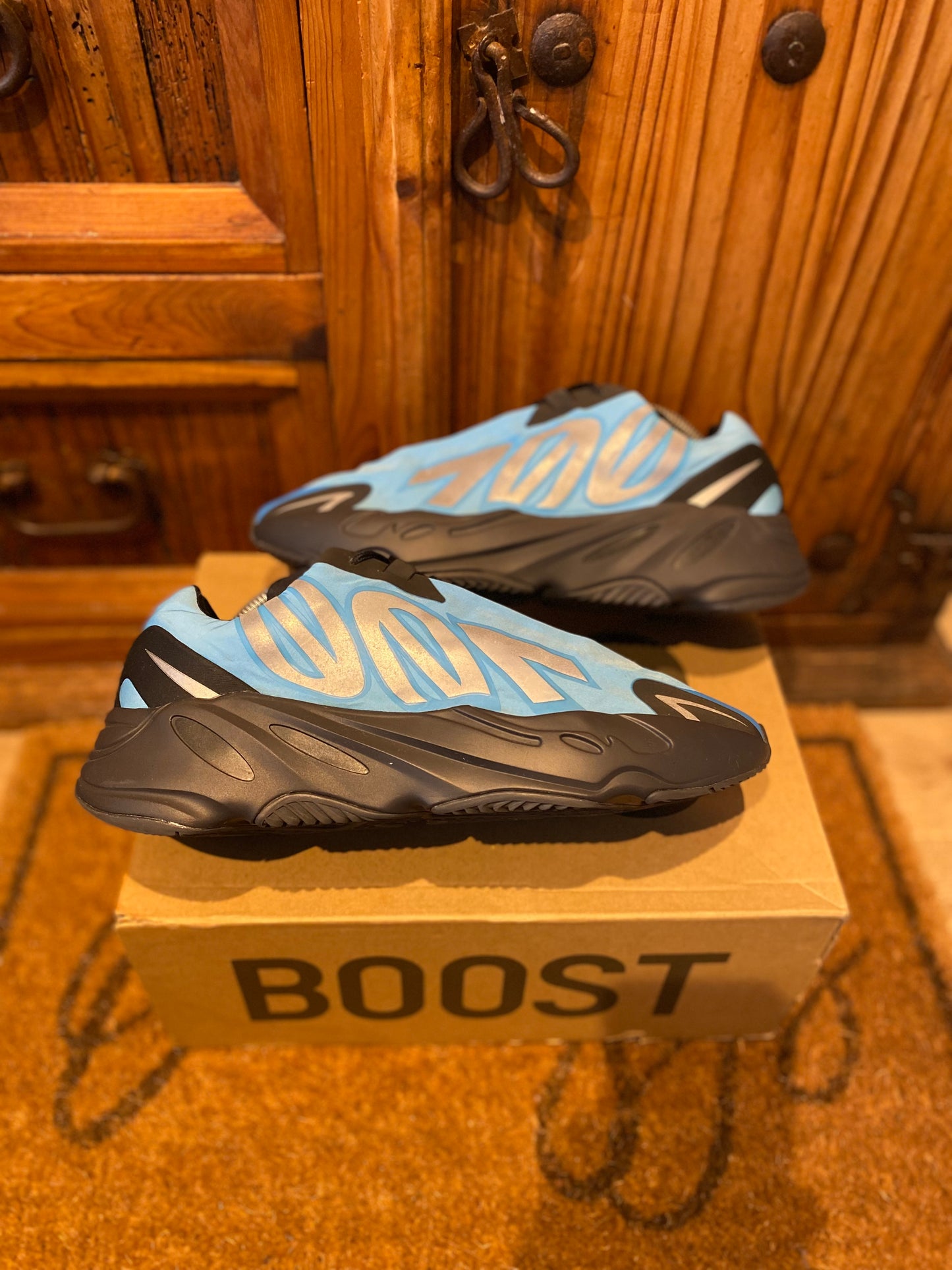 YEEZY BOOST 700 MNVN ‘BRIGHT CYAN’ - UK 9.5