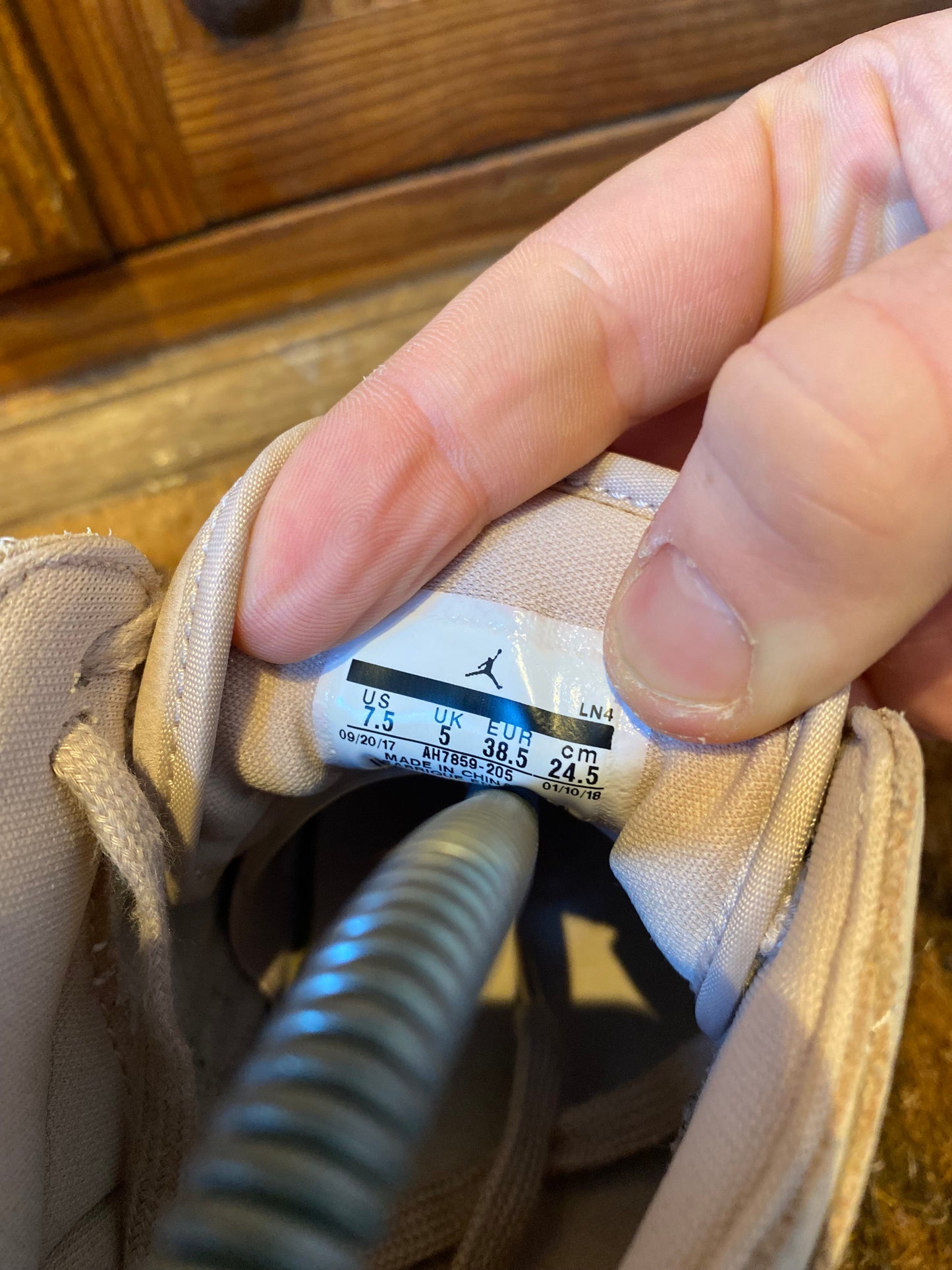 JORDAN 3 ‘PARTICLE BEIGE’ - UK 5