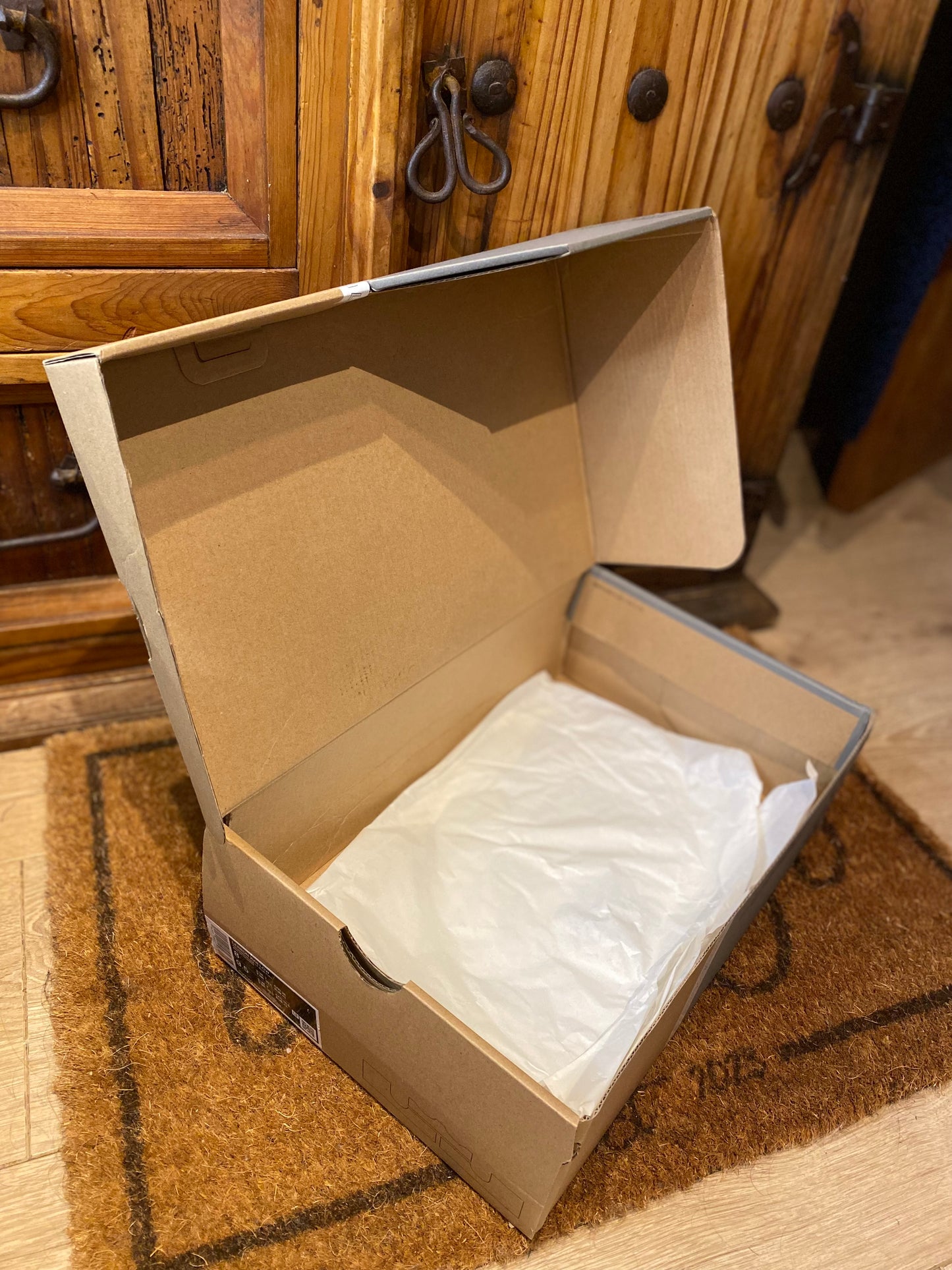 NIKE LEBRON 18 LOW ‘FIREBERRY’ - DS - UK 7