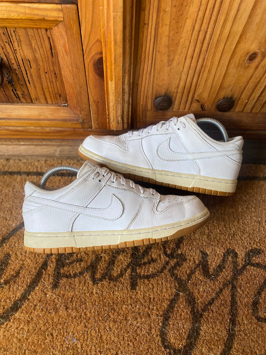 NIKE DUNK LOW ‘WHITE GUM’ - UK 6