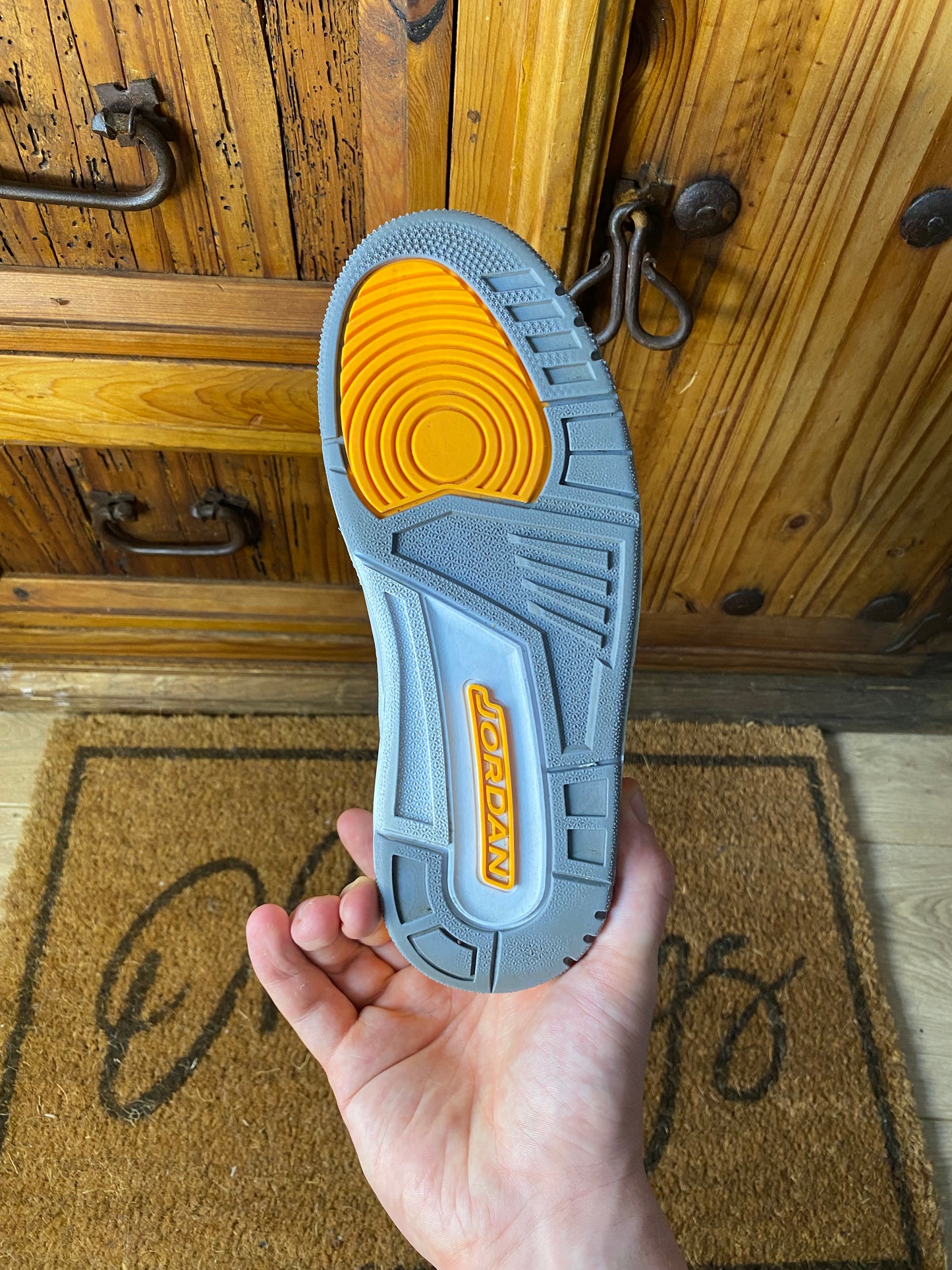 JORDAN 3 ‘LASER ORANGE’ - UK 4