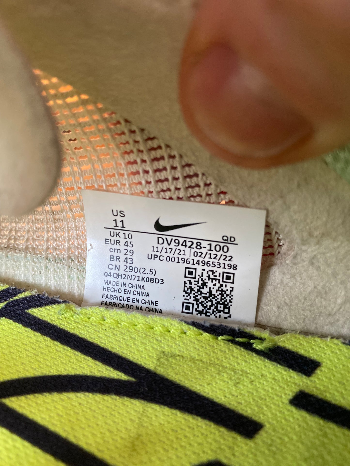 NIKE VAPORFLY 2 ‘COCONUT MILK GHOST GREEN’ - UK 10