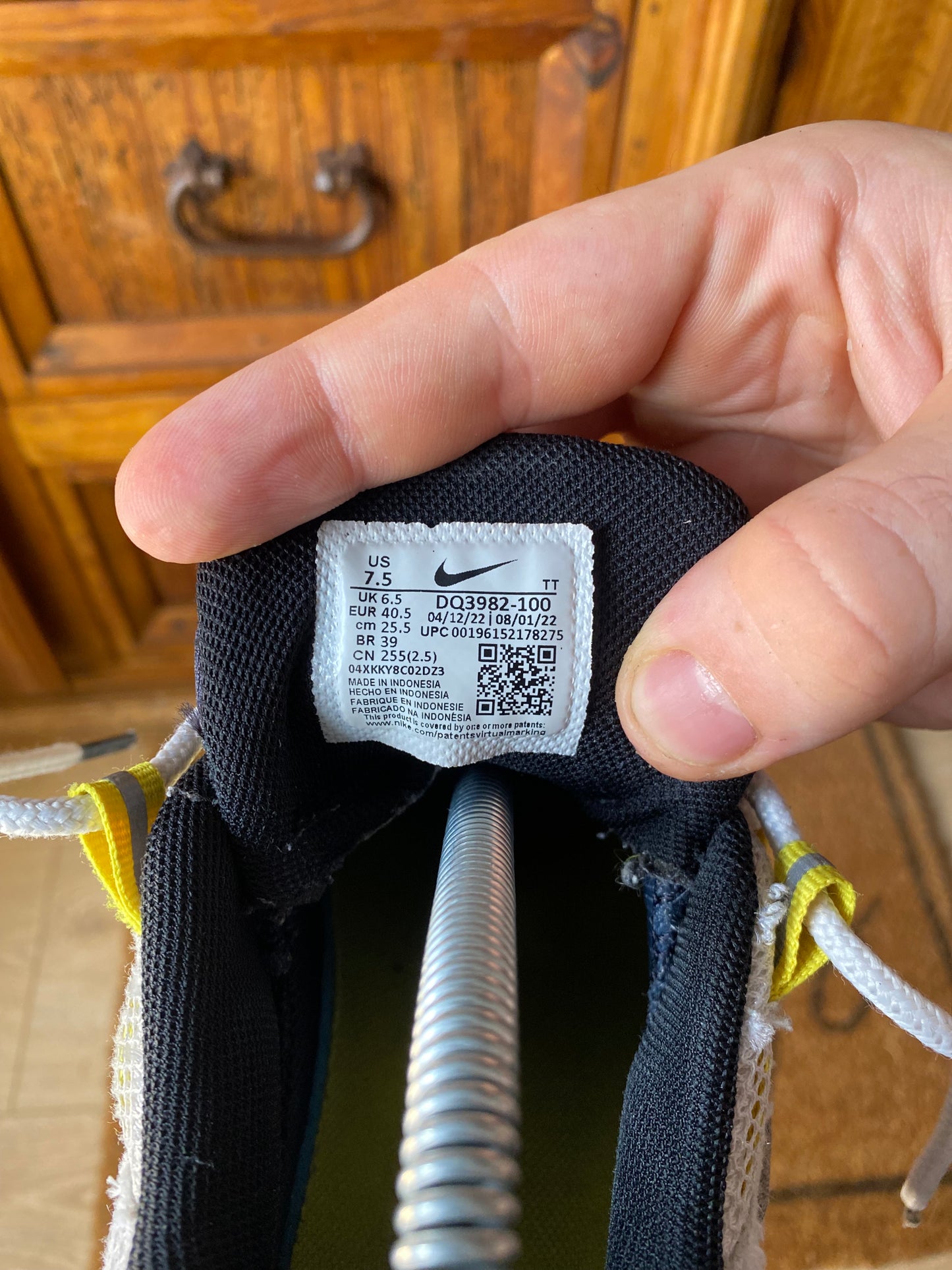 NIKE AIR MAX 95 ‘WOLF GREY TOUR YELLOW’ - UK 6.5
