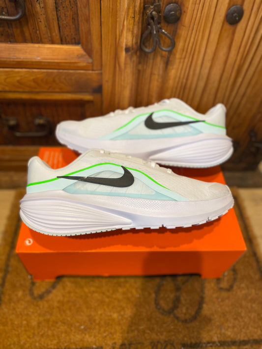 NIKE DOWNSHIFTER 14 ‘WHITE GLACIER BLUE’ - BNWT - UK 14