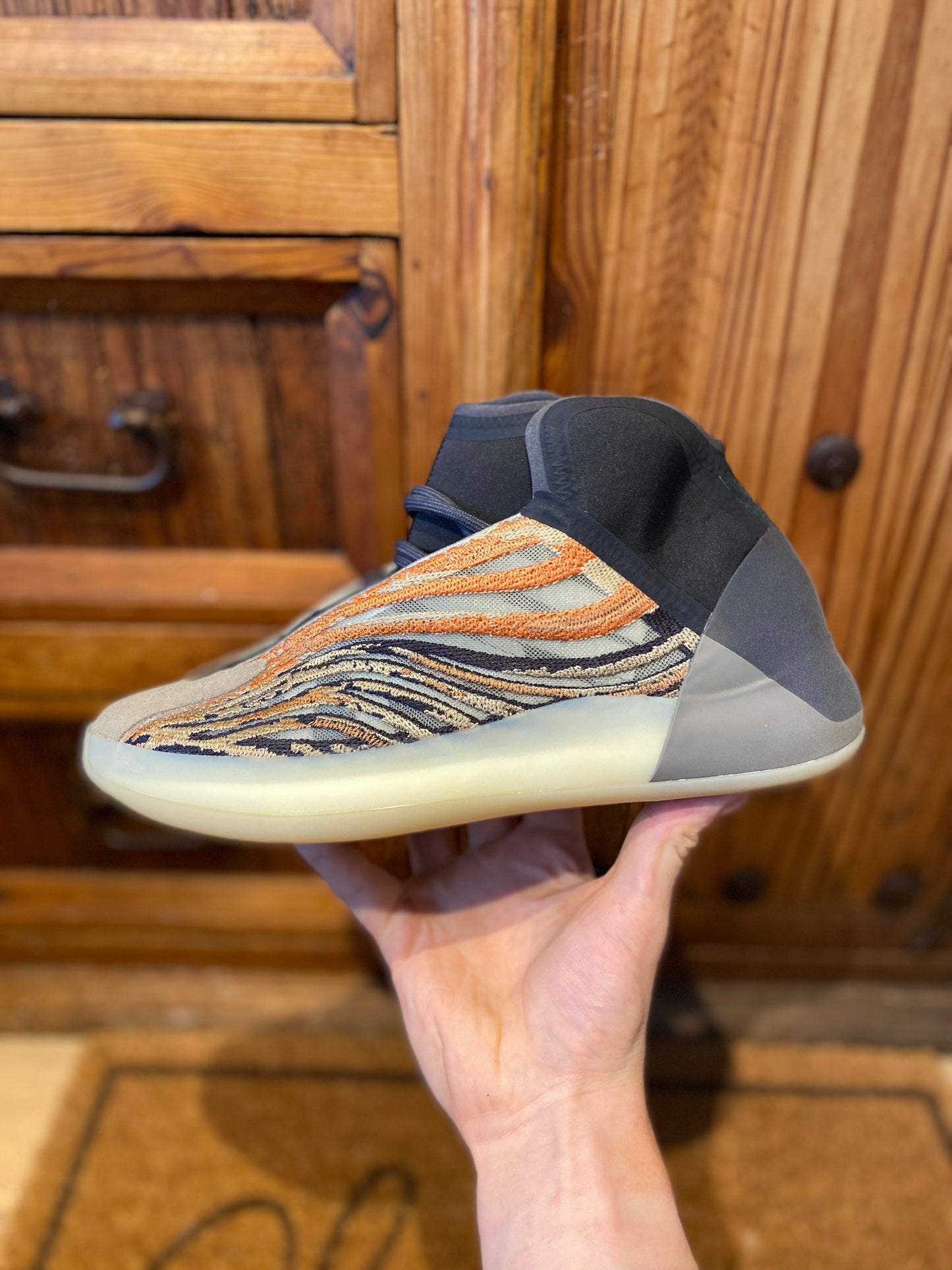 YEEZY QNTM ‘FLASH ORANGE’ - BNWT - UK 8