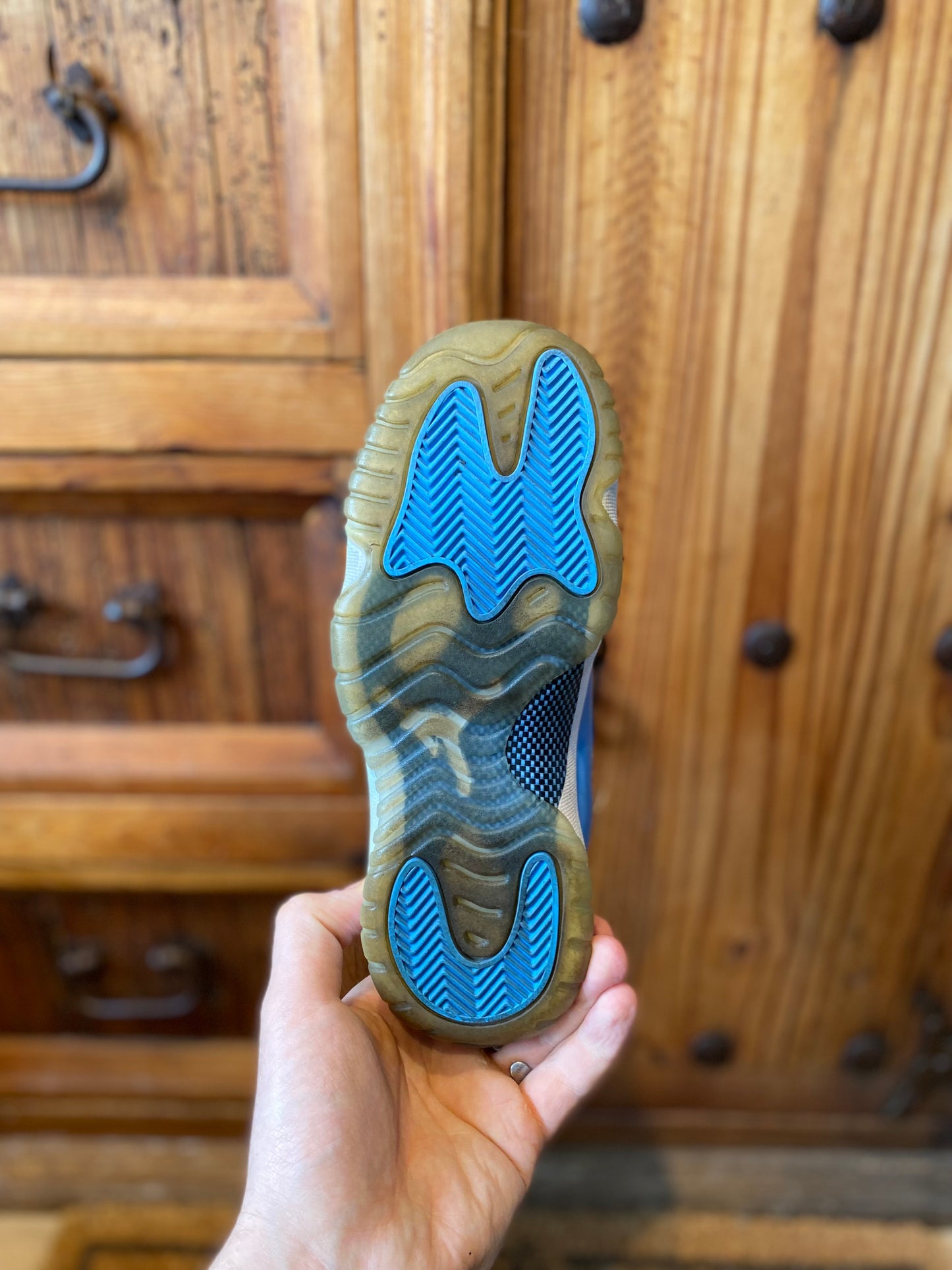JORDAN 11 LOW ‘UNIVERSITY BLUE’ - UK 4