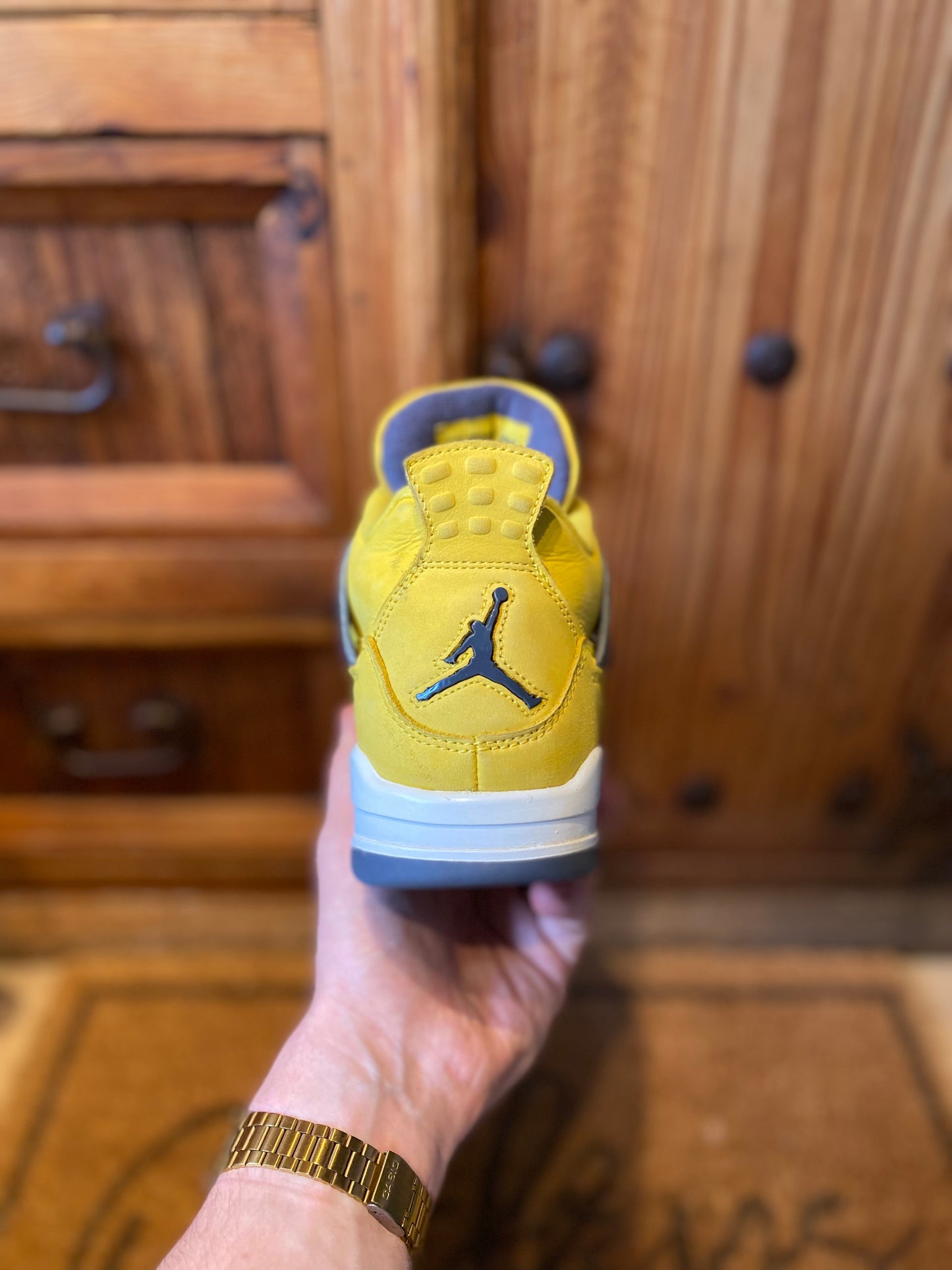 JORDAN 4 ‘LIGHTNING’ - UK 7.5