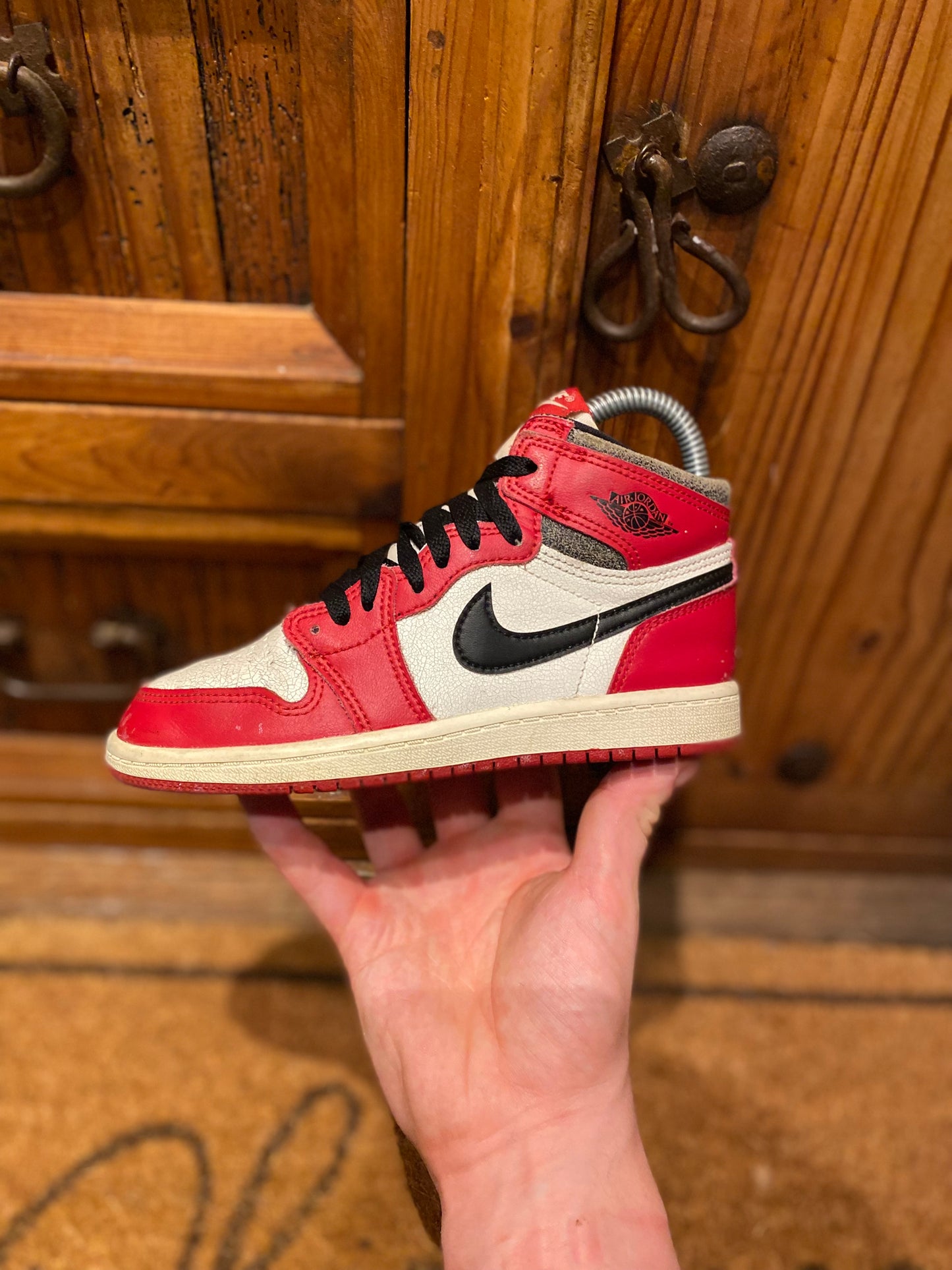 JORDAN 1 HIGH ‘CHICAGO LOST & FOUND’ - UK 13.5 PS
