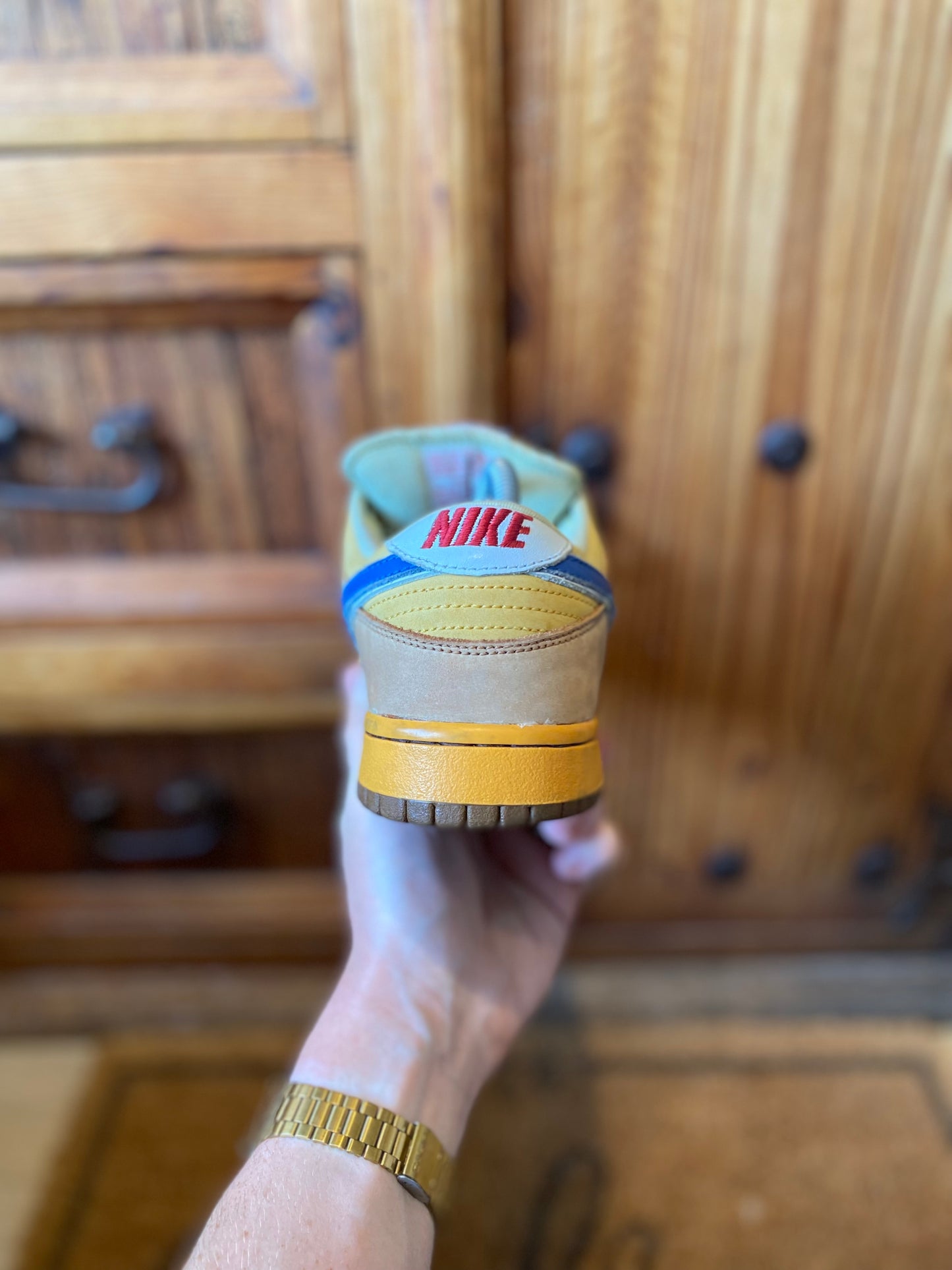 NIKE SB DUNK LOW ‘NEWCASTLE BROWN ALE’ - 2007 *RARE* - UK 8