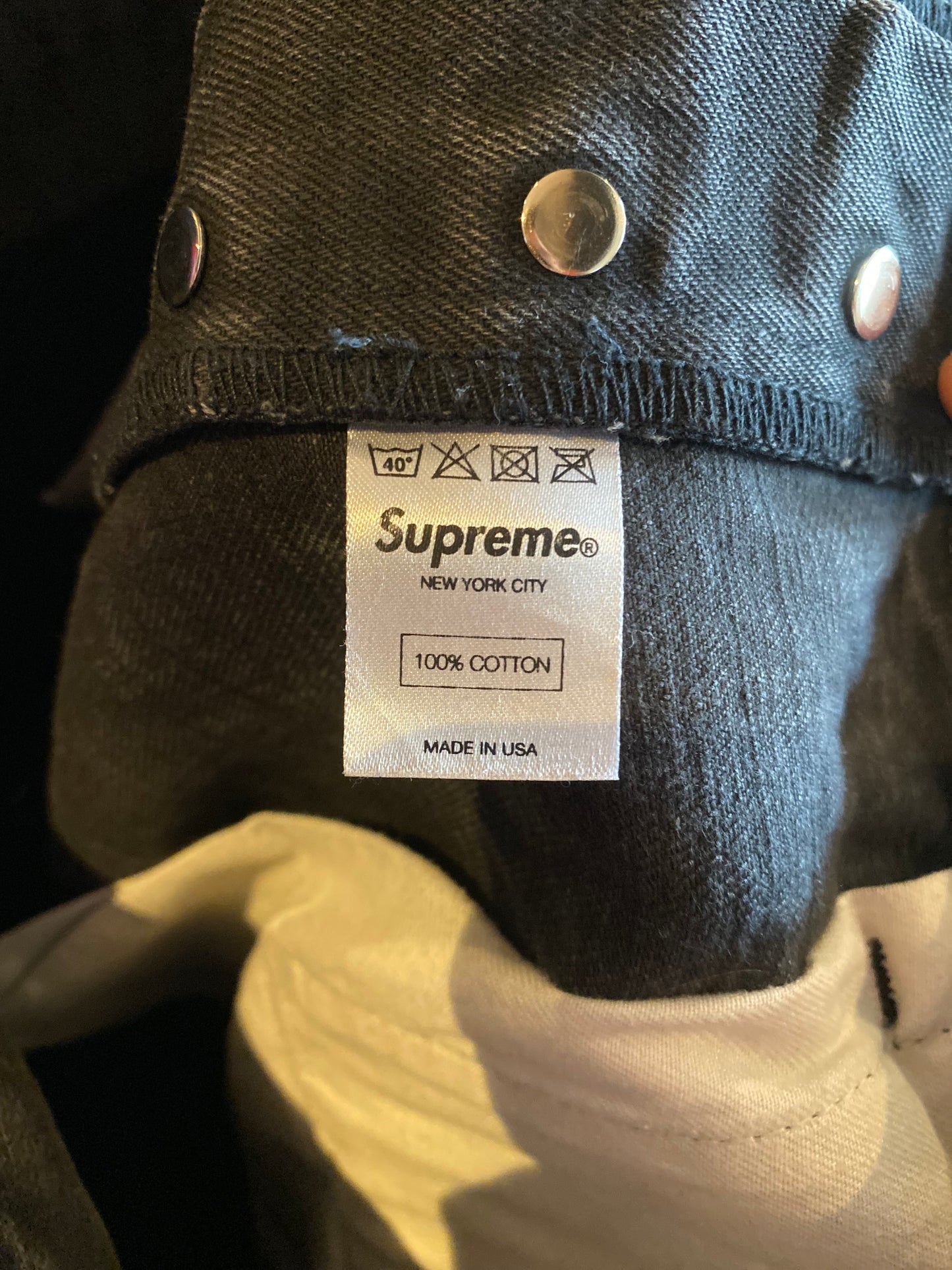 SUPREME STONE WASHED JEANS