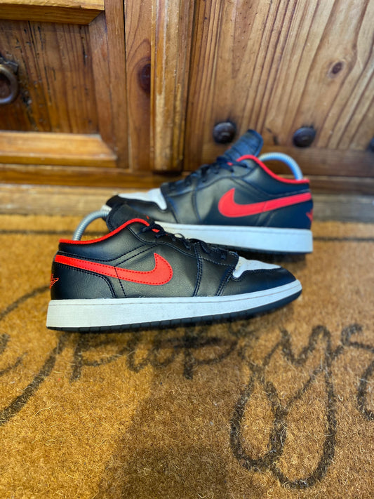 JORDAN 1 LOW ‘WHITE TOE’ - UK 5.5