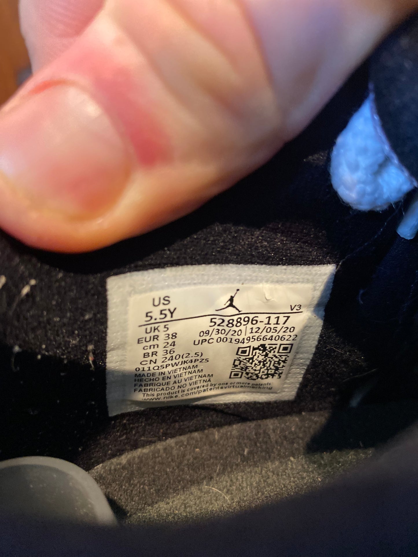 JORDAN 11 LOW ‘LEGEND BLUE’ - UK 5