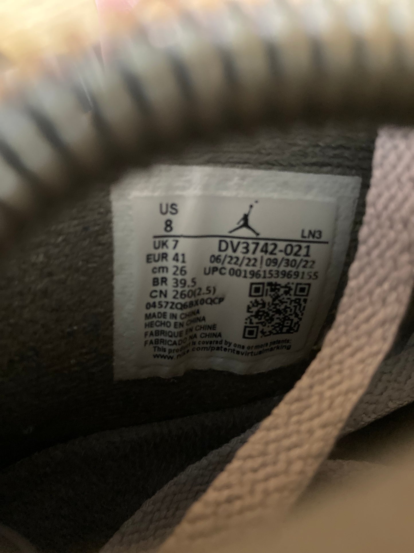 JORDAN 4 ‘CRAFT PHOTON DUST’ - UK 7