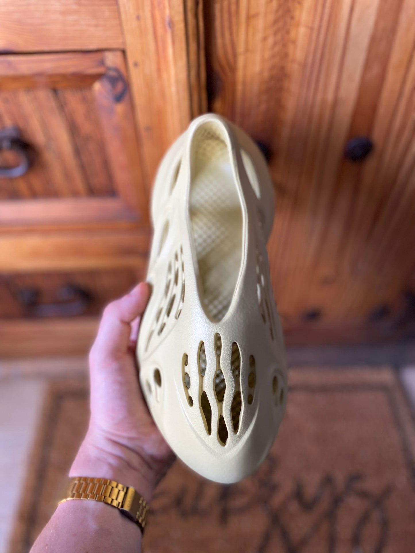 YEEZY FOAMRUNNER ‘SULFUR’ - UK 6