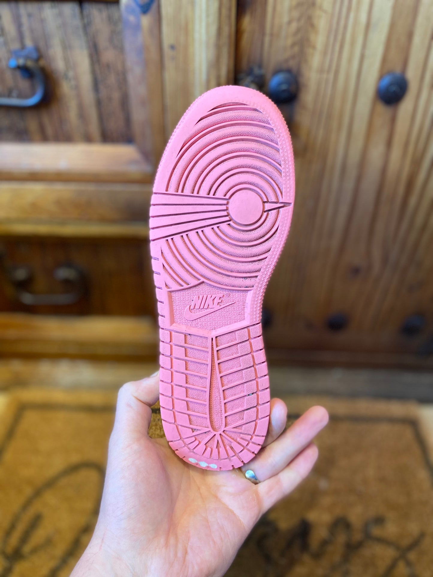 JORDAN 1 MID ‘CORAL CHALK’ - UK 5.5